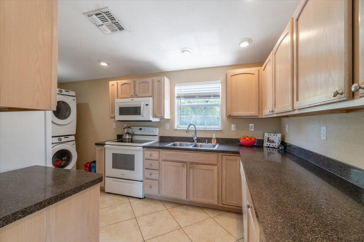 22957 Port Royal Lane Property Photo 15