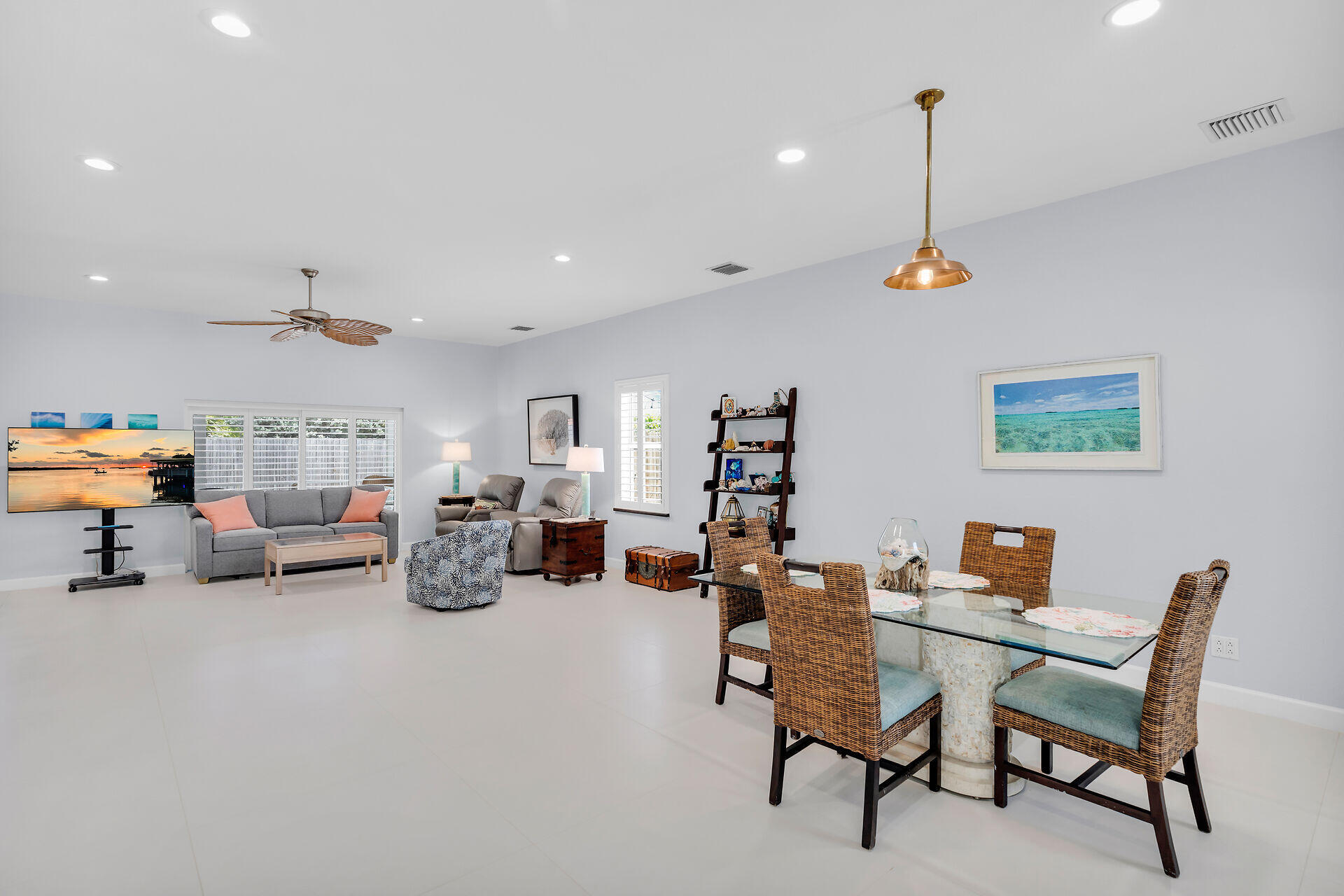 206 Bougainvillea Street Property Photo 5