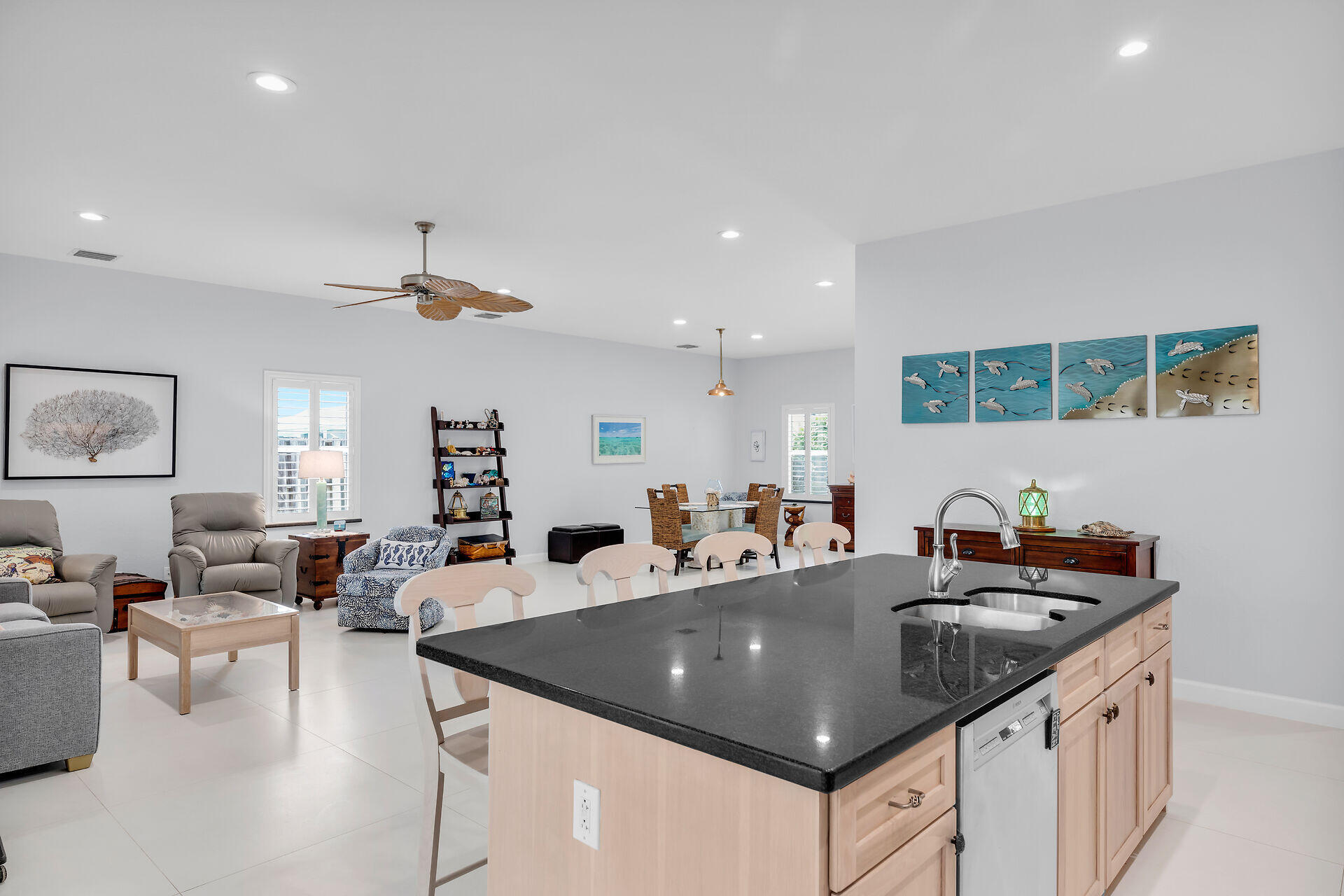 206 Bougainvillea Street Property Photo 11