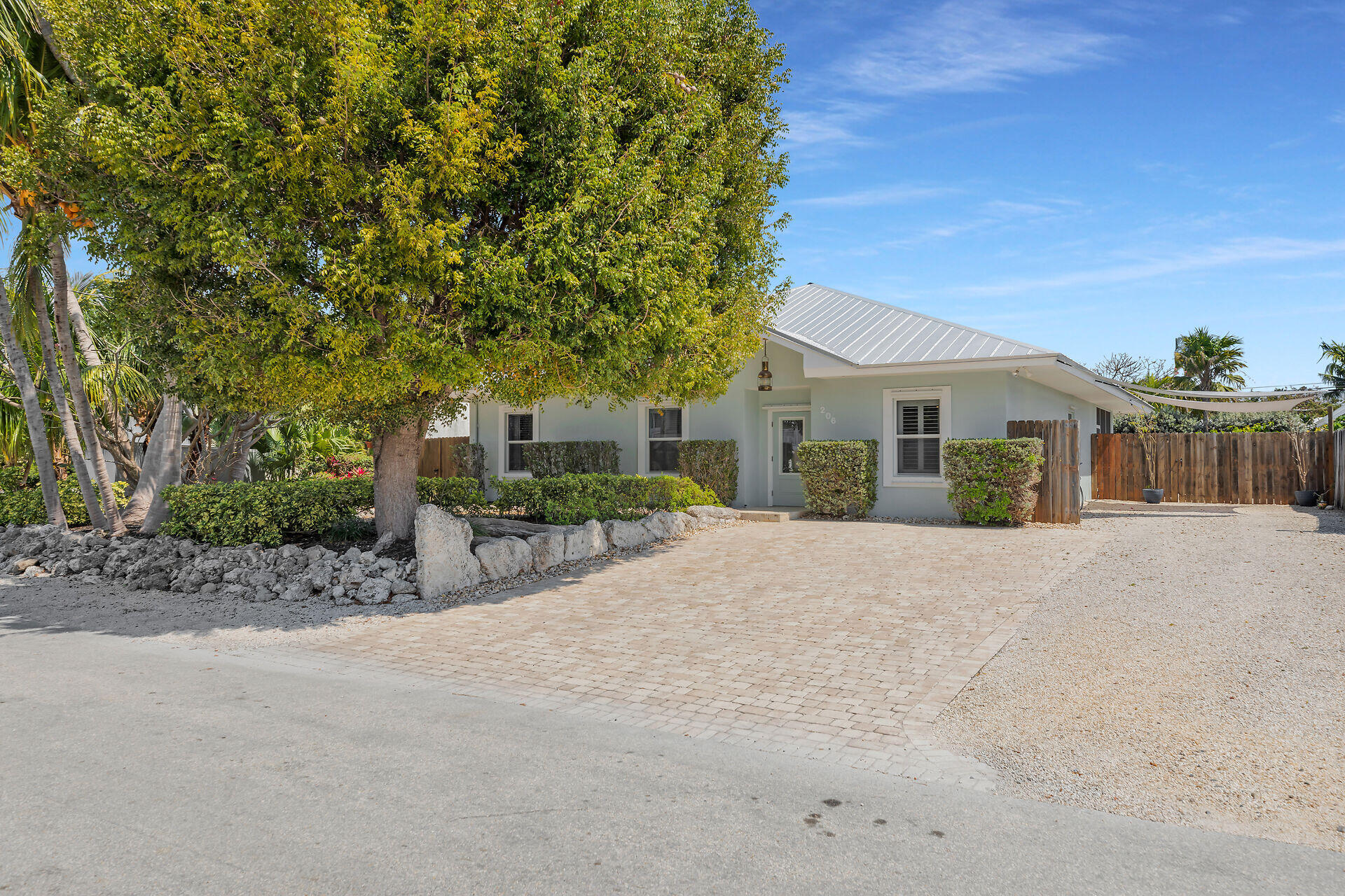 206 Bougainvillea Street Property Photo 35