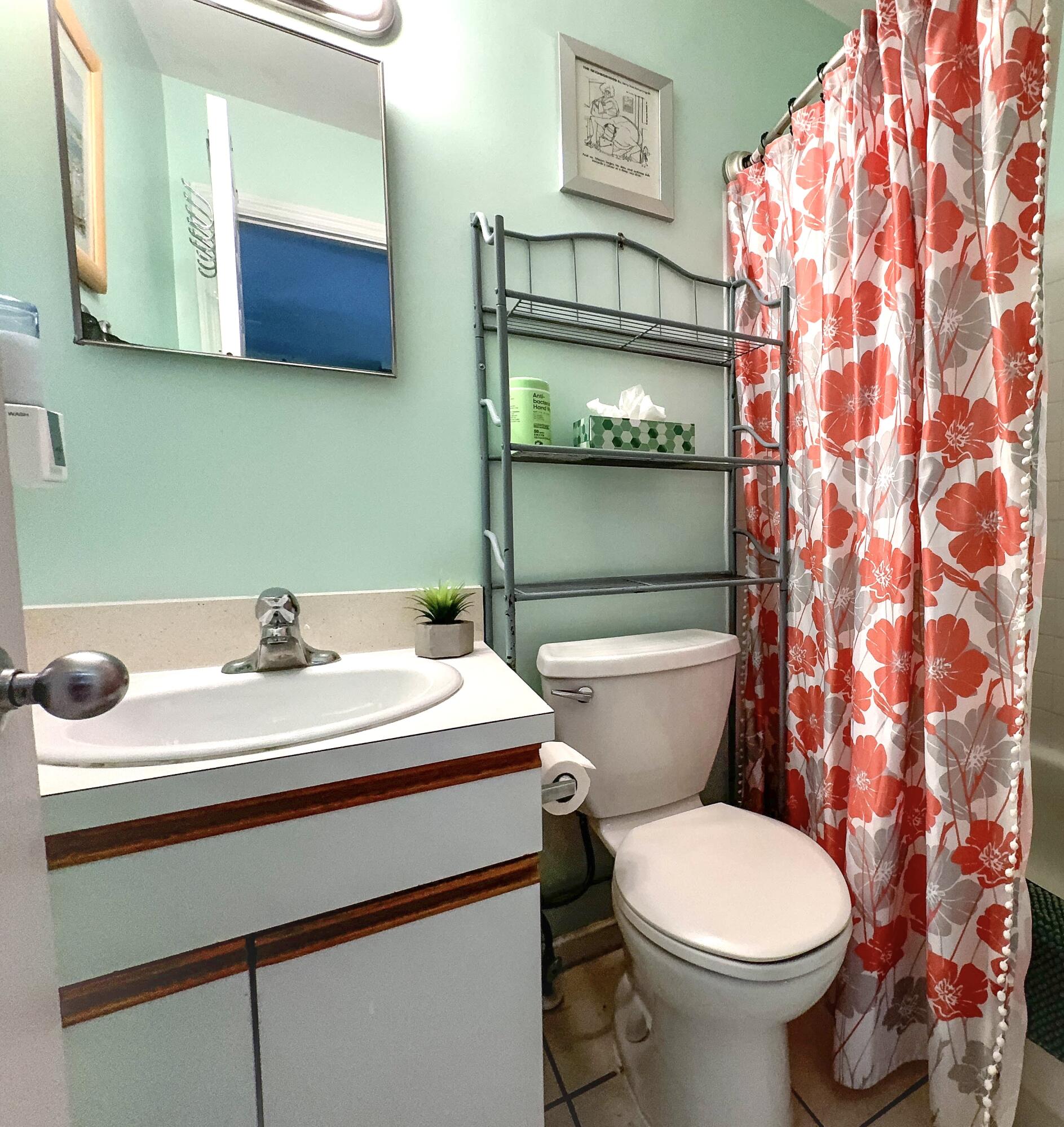 620 Thomas Street, 152 Property Photo 9