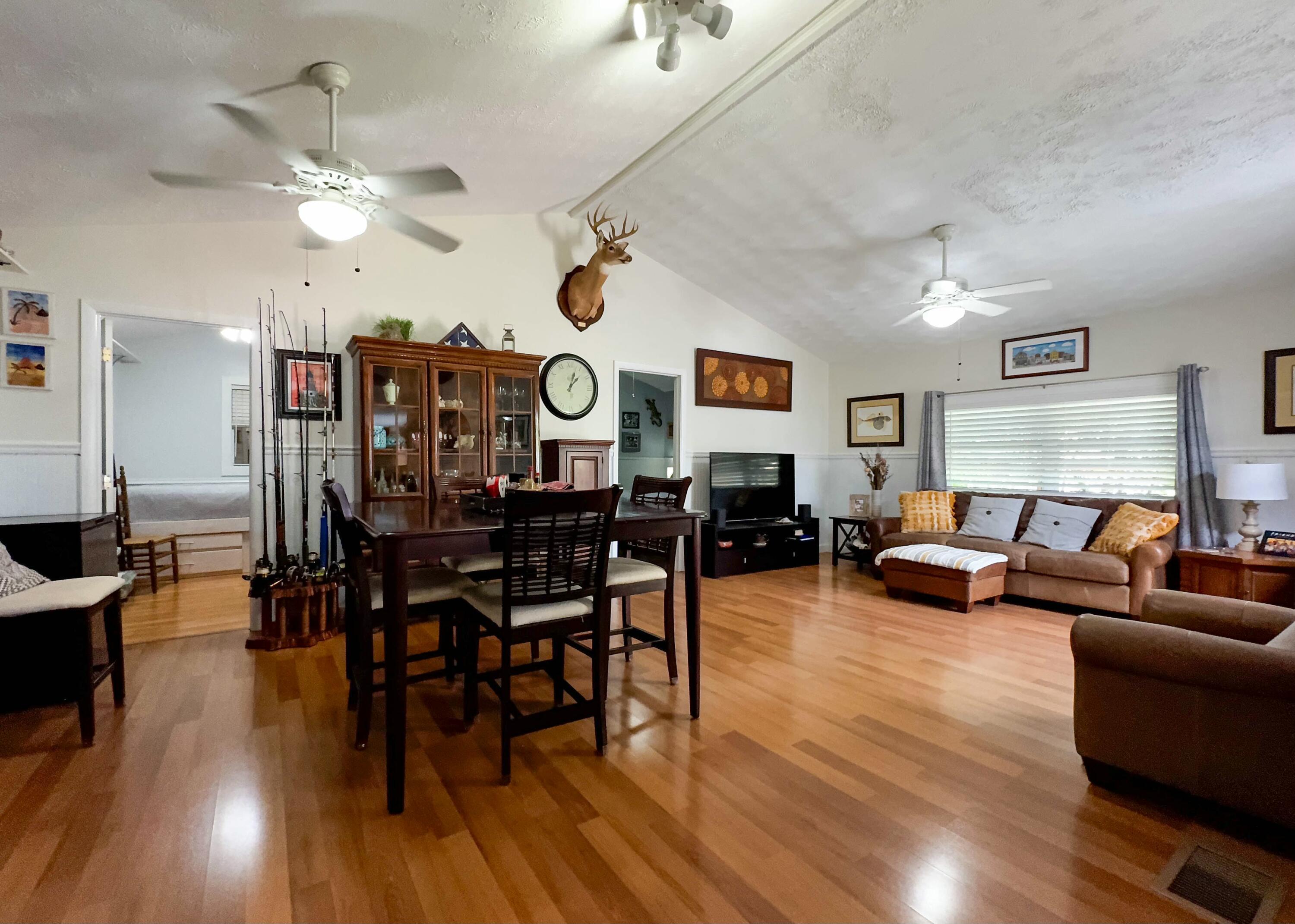 2 Riviera Drive Property Photo 1