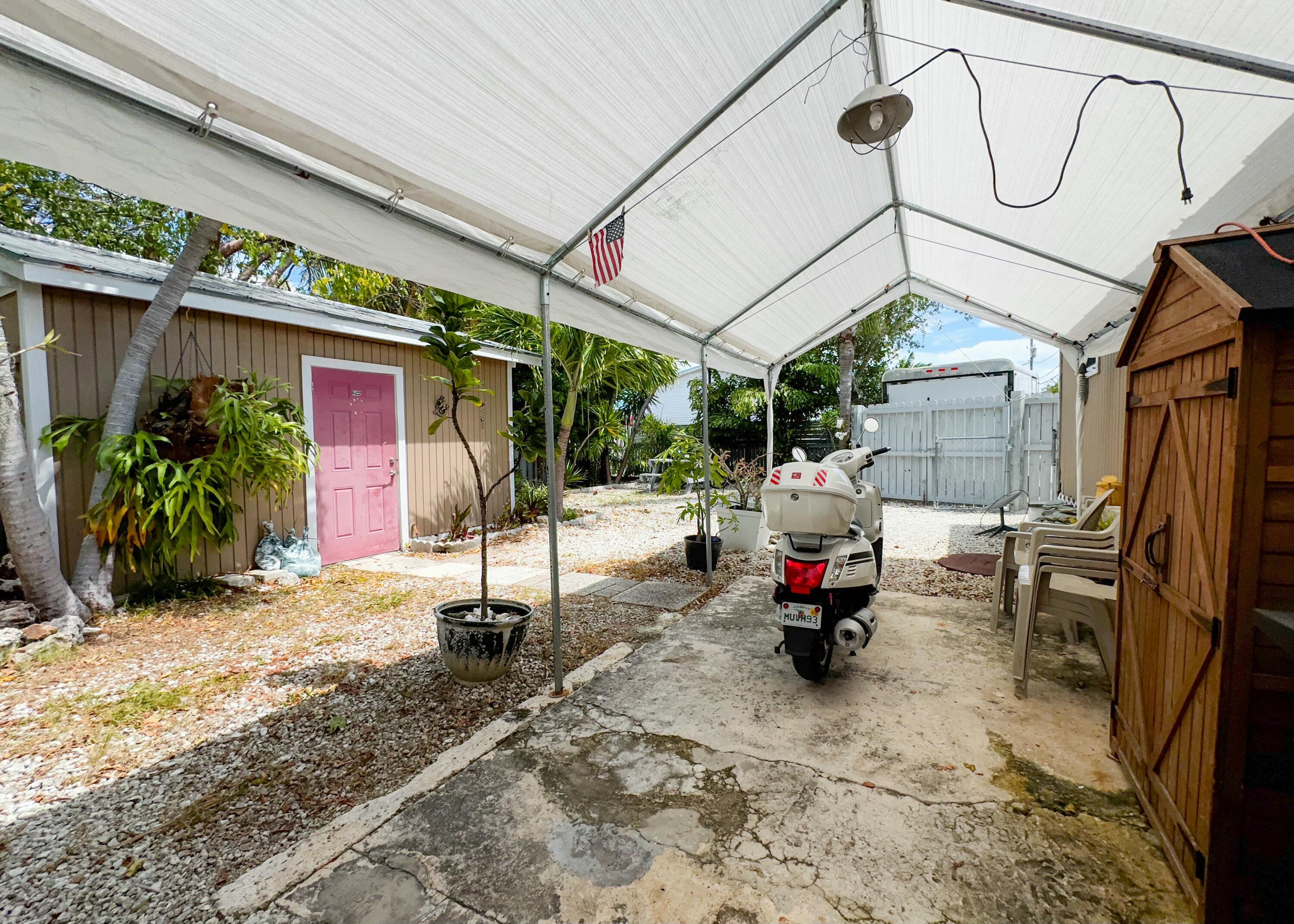2 Riviera Drive Property Photo 18