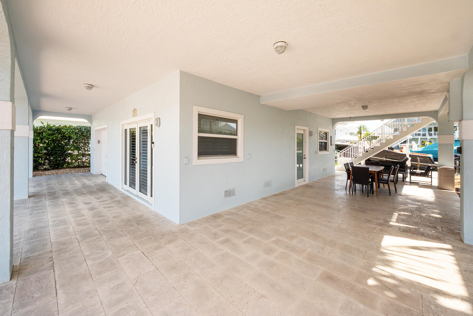 189 Gulfview Drive Property Photo 8