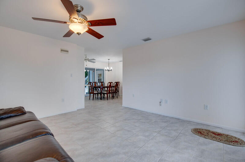 1006 16th Terrace Property Photo 5
