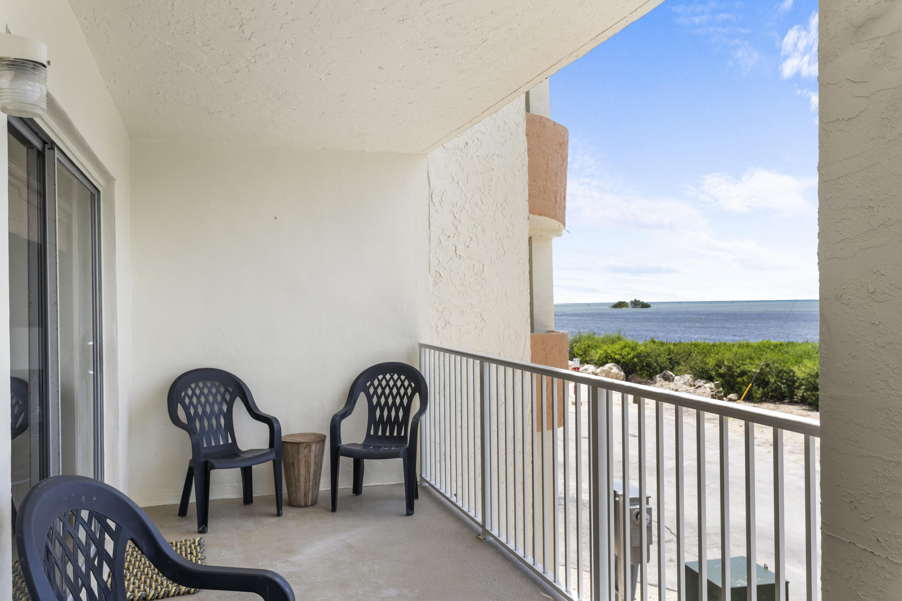 200 Wrenn Street, 206 Property Photo 15