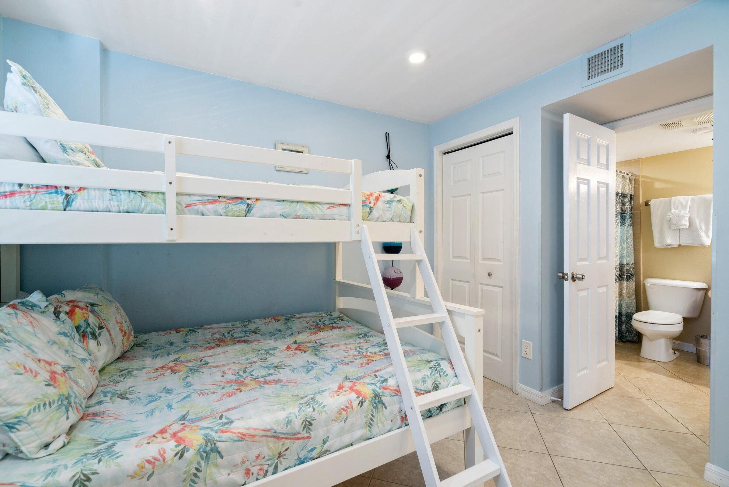 500 Burton Drive, 2205 Property Photo 15