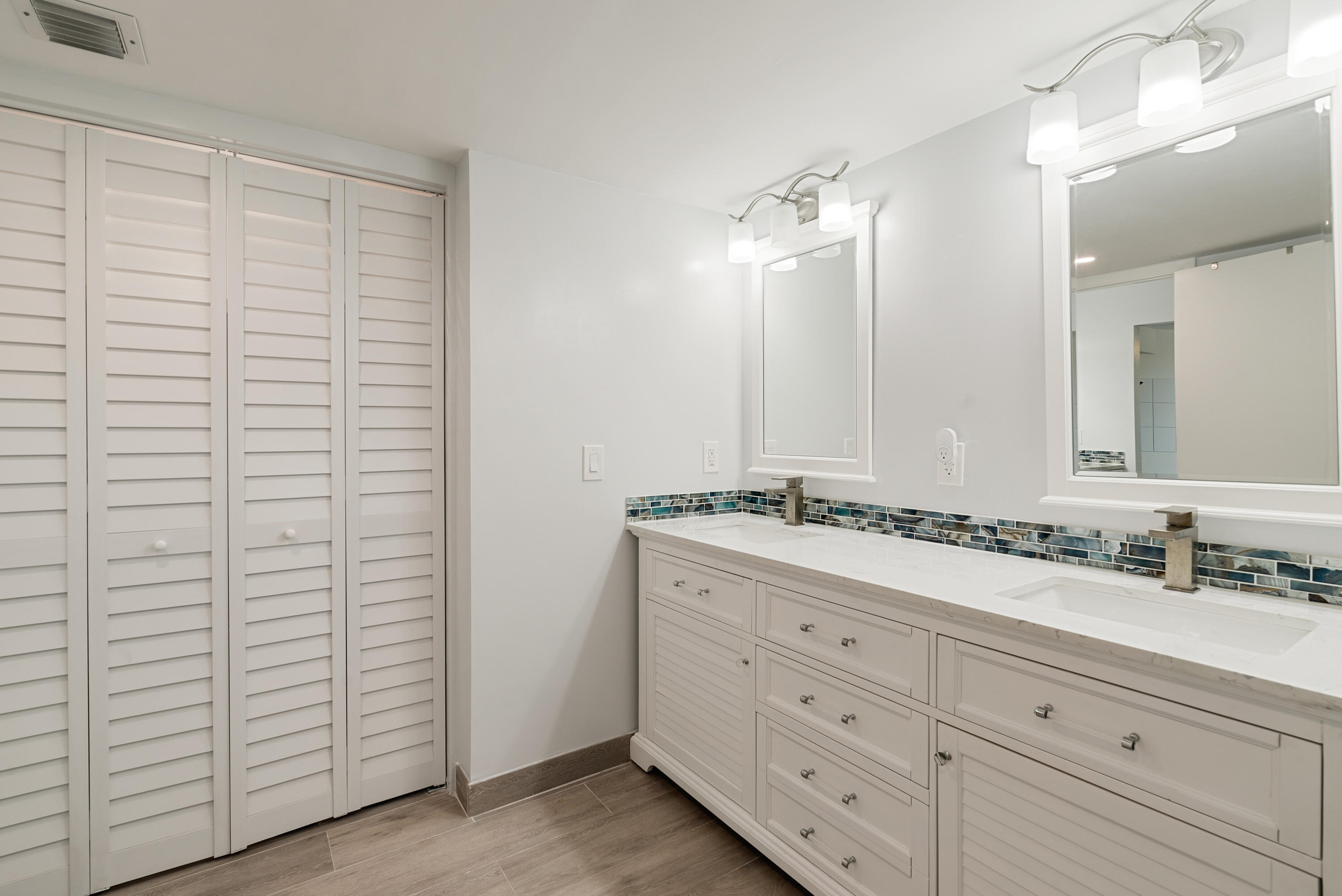 7101 Gulf Of Mexico Boulevard, 101 Property Photo 22