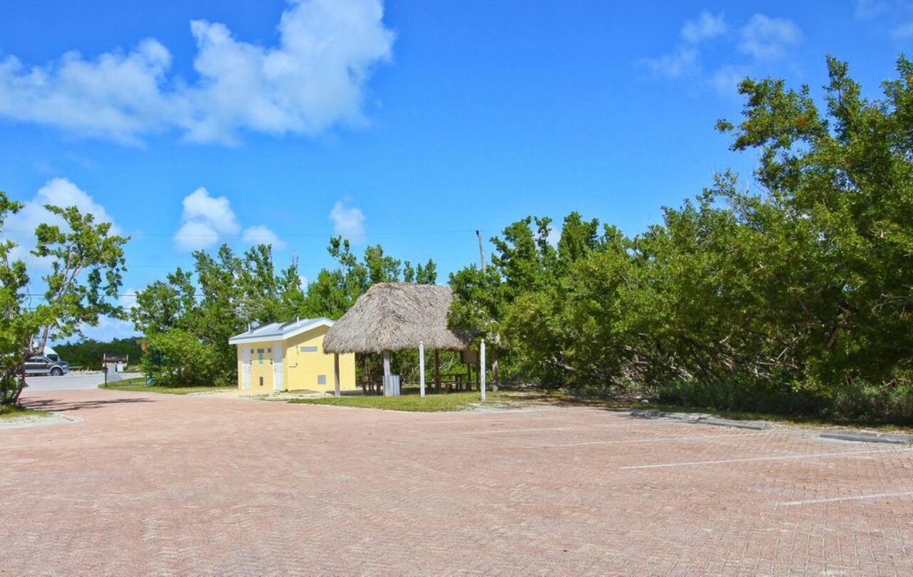 1700 Coco Plum Drive, N/a Property Photo 4