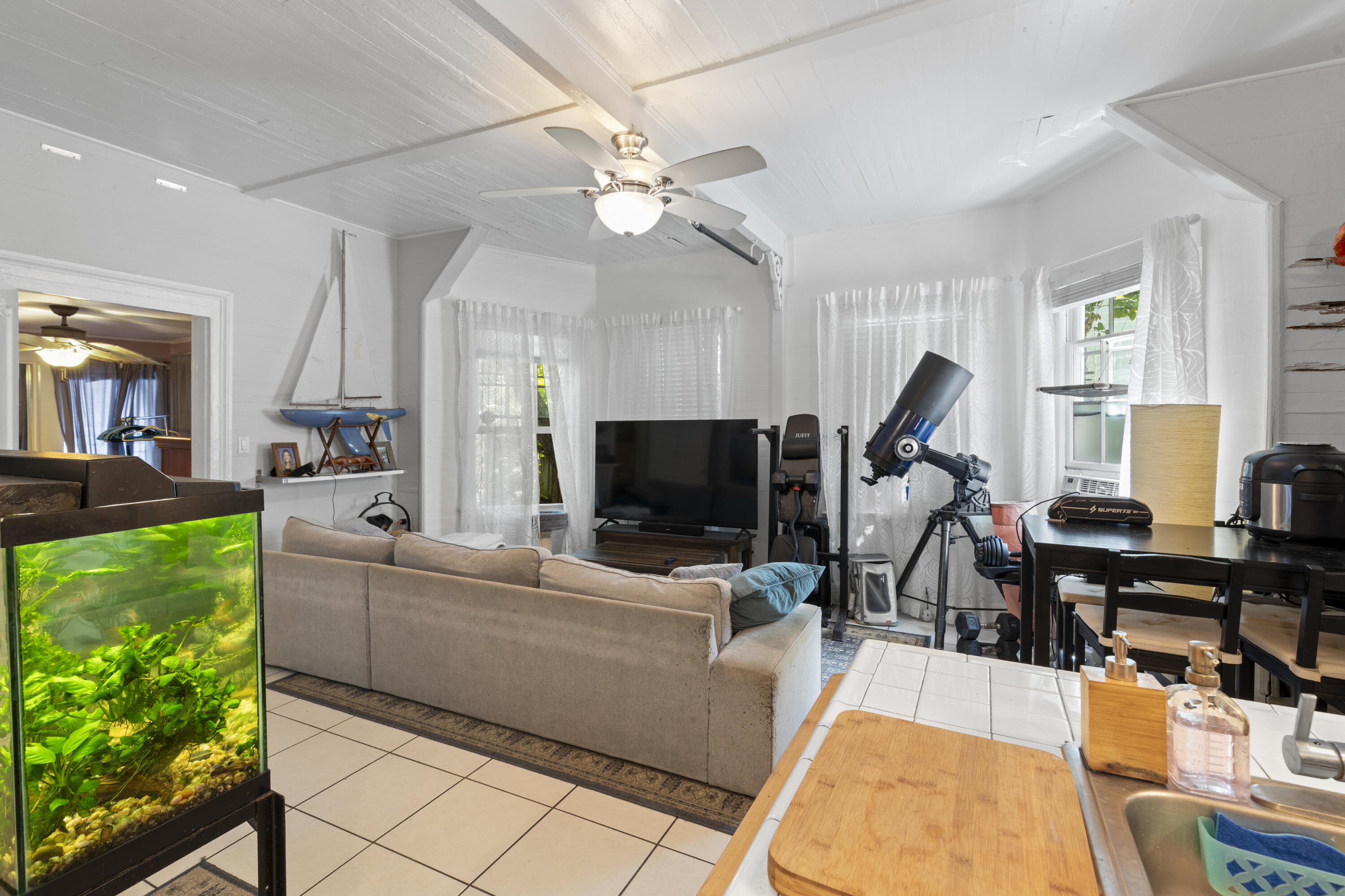 506 Frances Street Property Photo 11