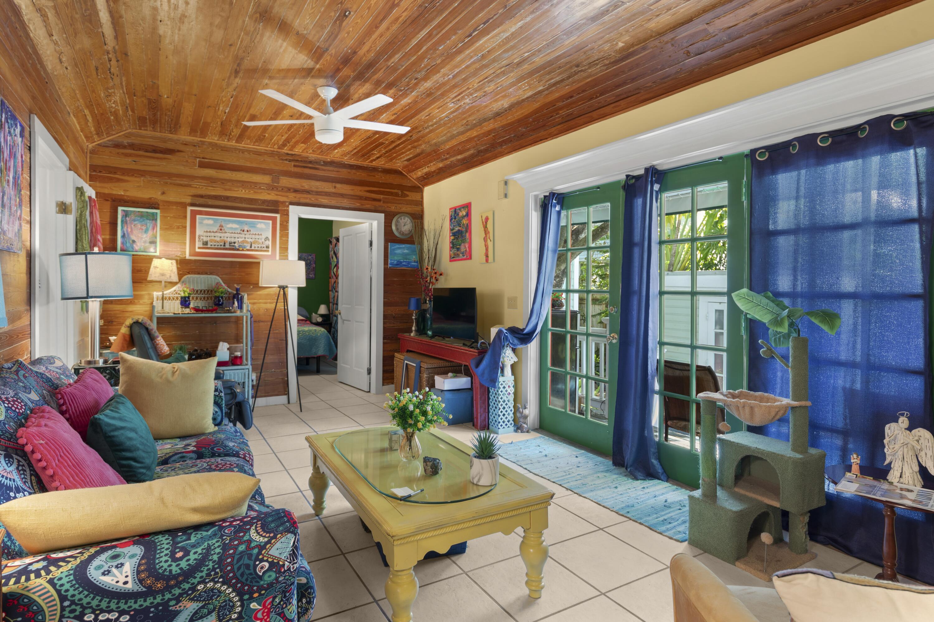 506 Frances Street Property Photo 24
