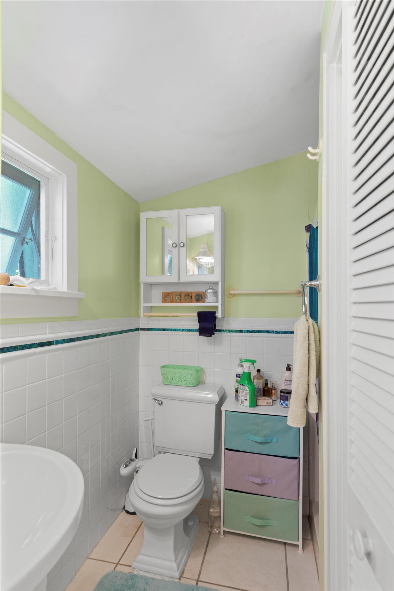 506 Frances Street Property Photo 32