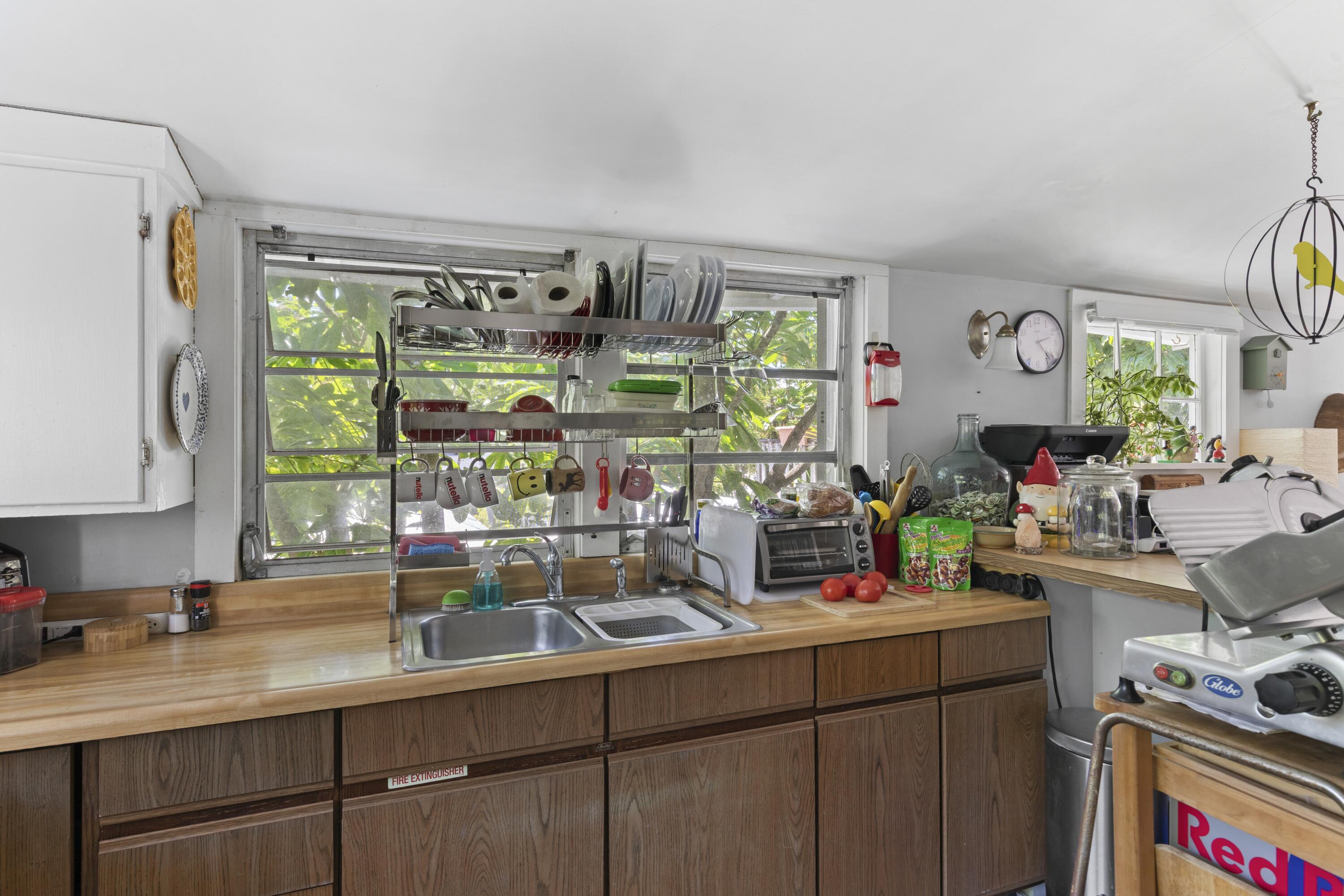 506 Frances Street Property Photo 44