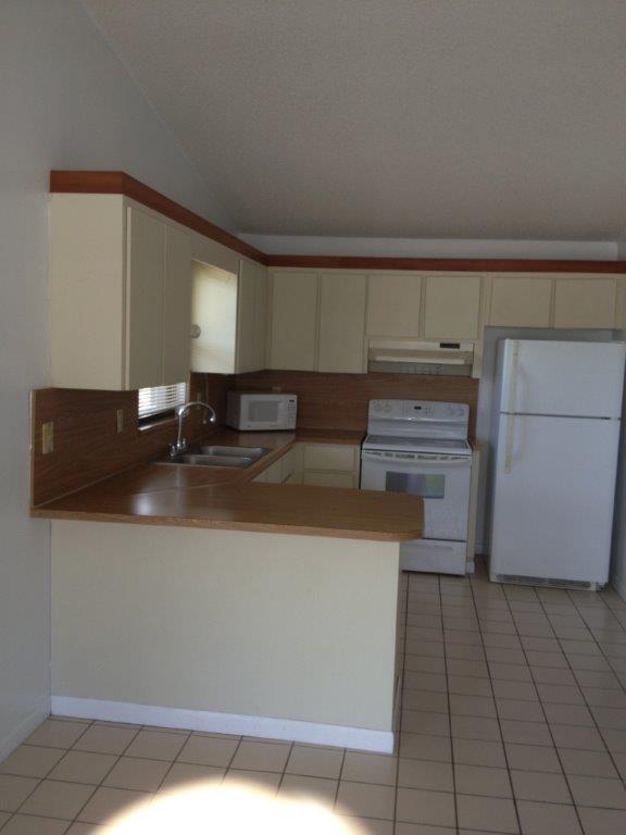 19 Meridian Avenue, 2 Property Photo 6