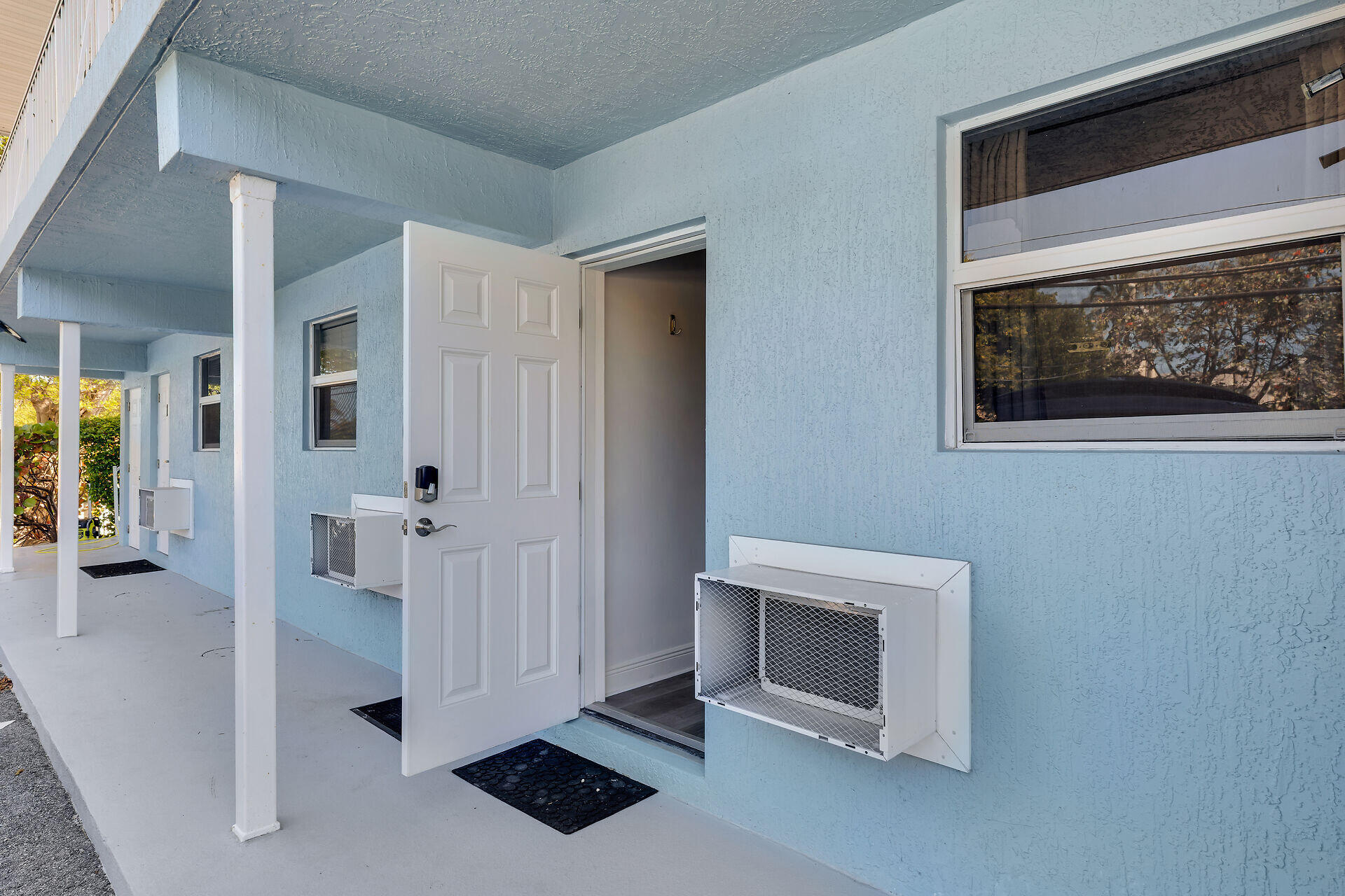 300 Duck Key Drive, 3 Property Photo 2