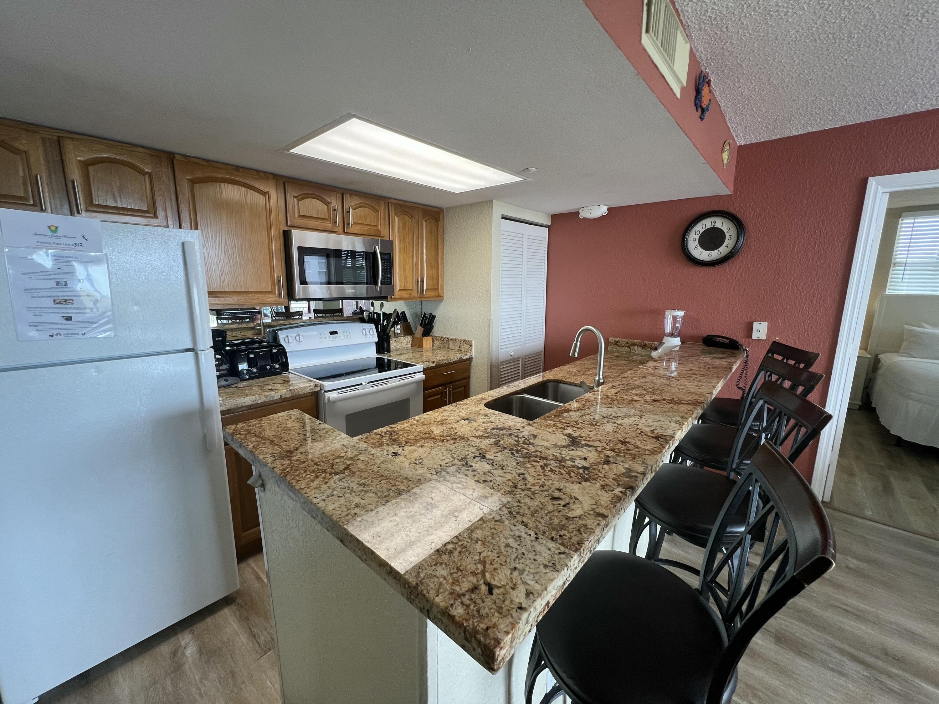 3625 Seaside Drive, 312 Property Photo 4