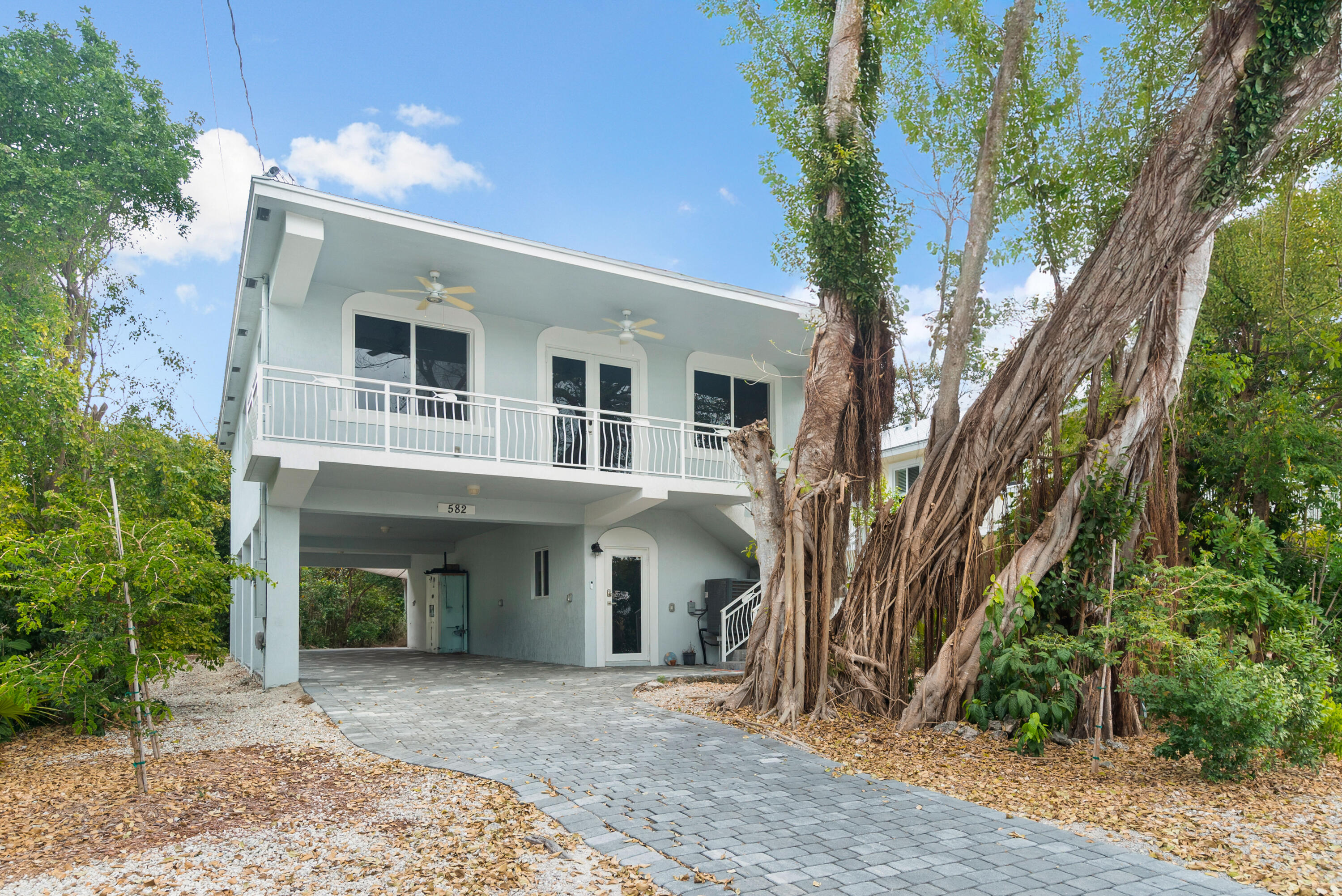 582 Boyd Drive Property Photo 1
