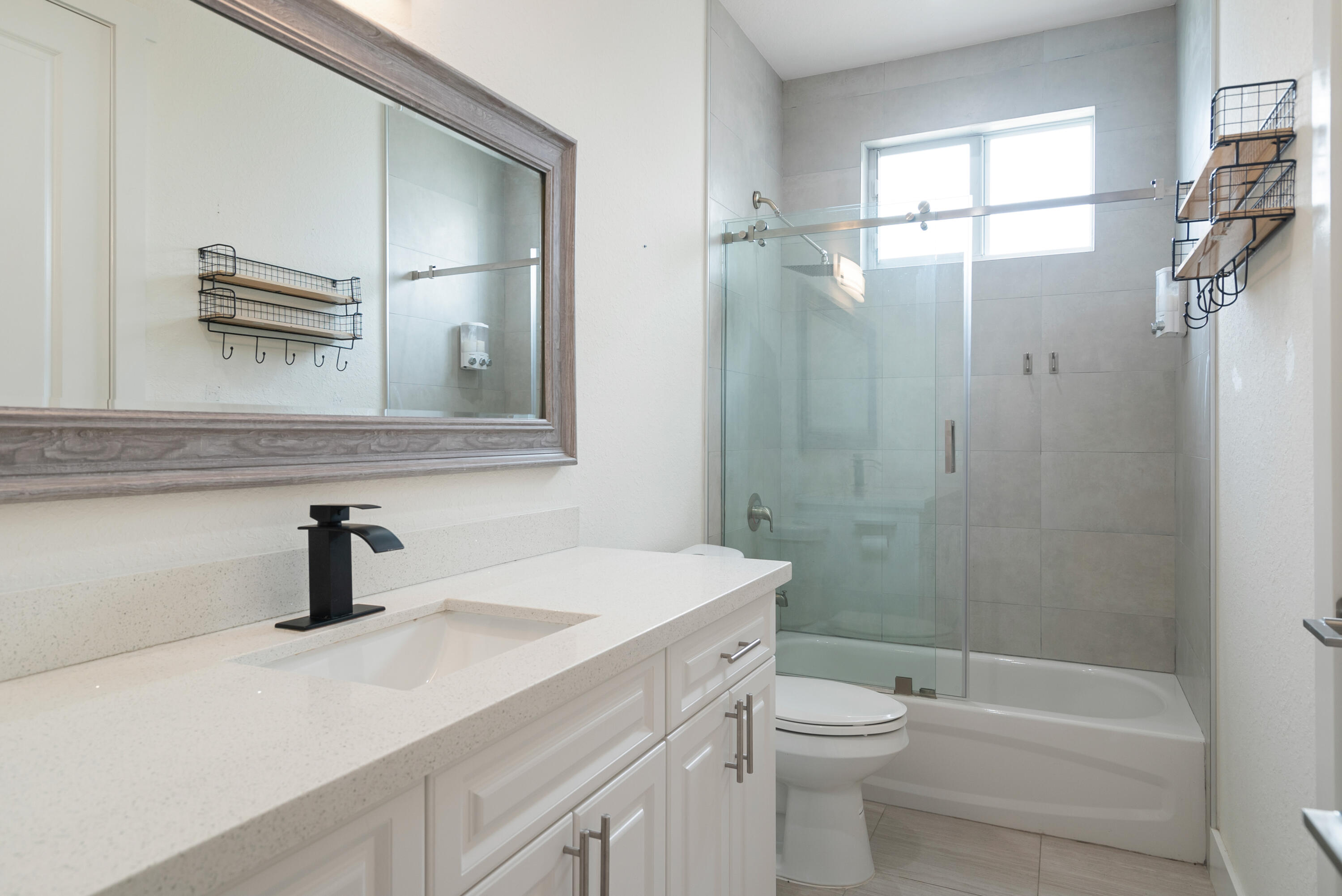 582 Boyd Drive Property Photo 11