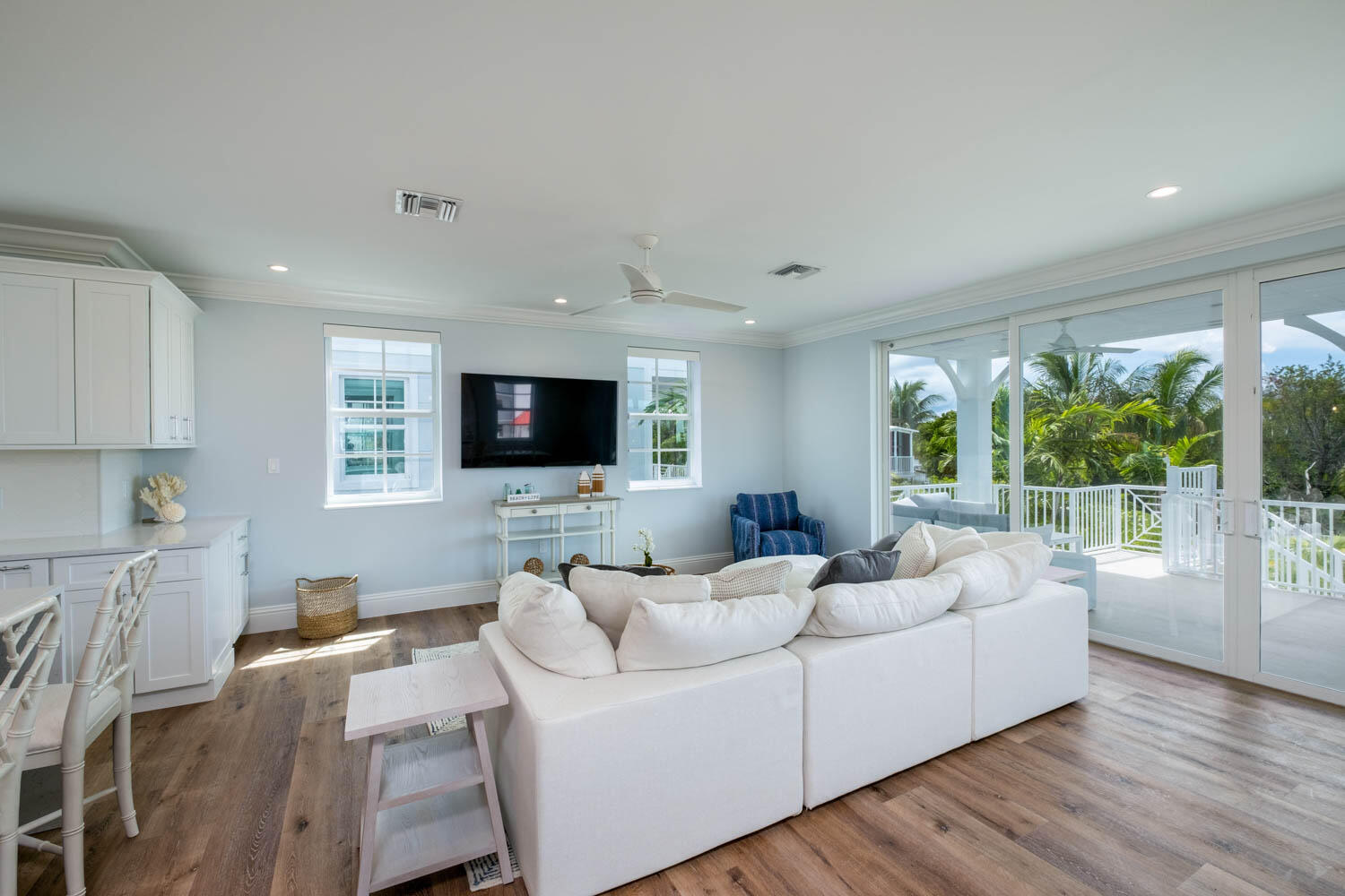 613 Sombrero Beach Road Property Photo 3