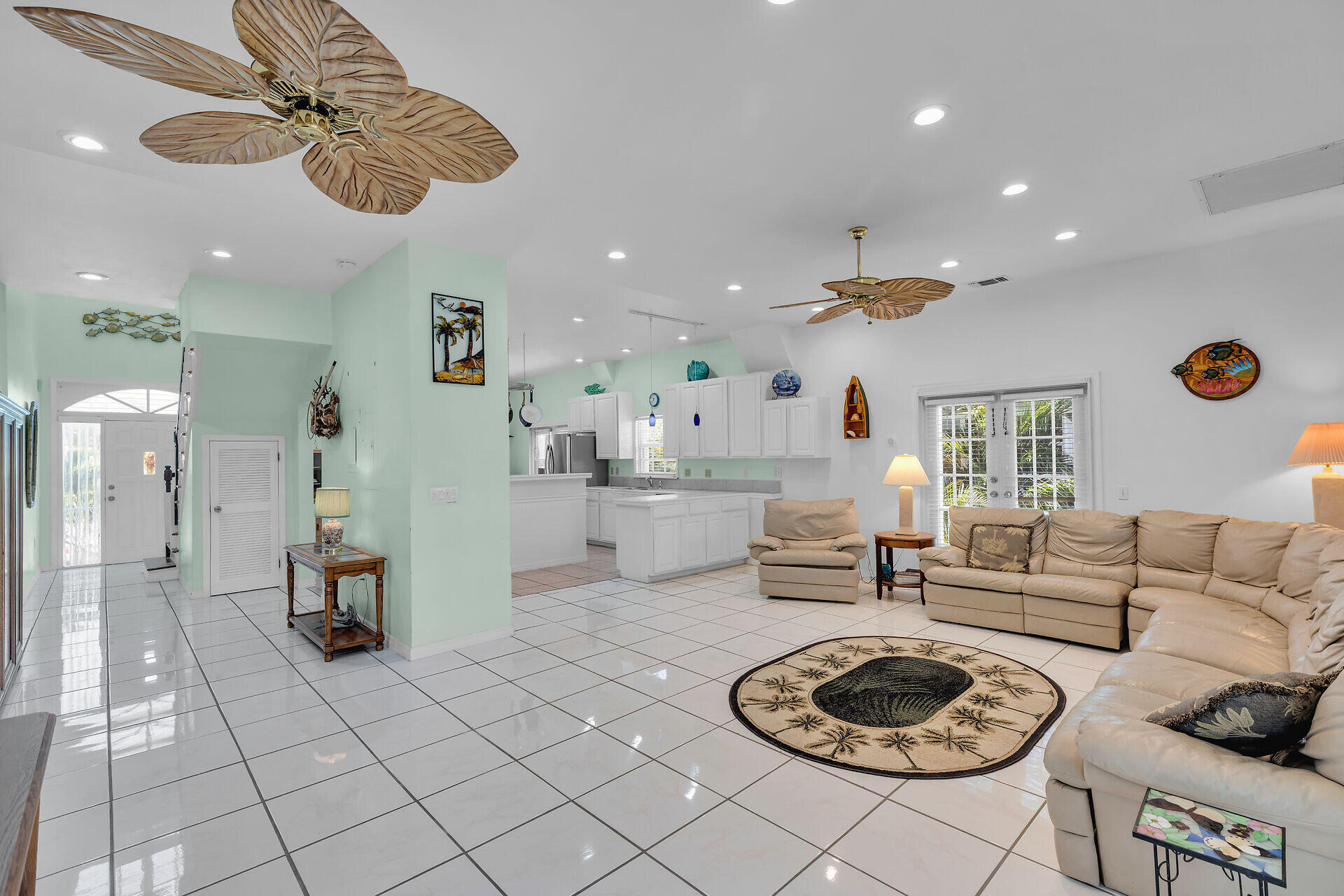 28550 Doubloon Road Property Photo 6