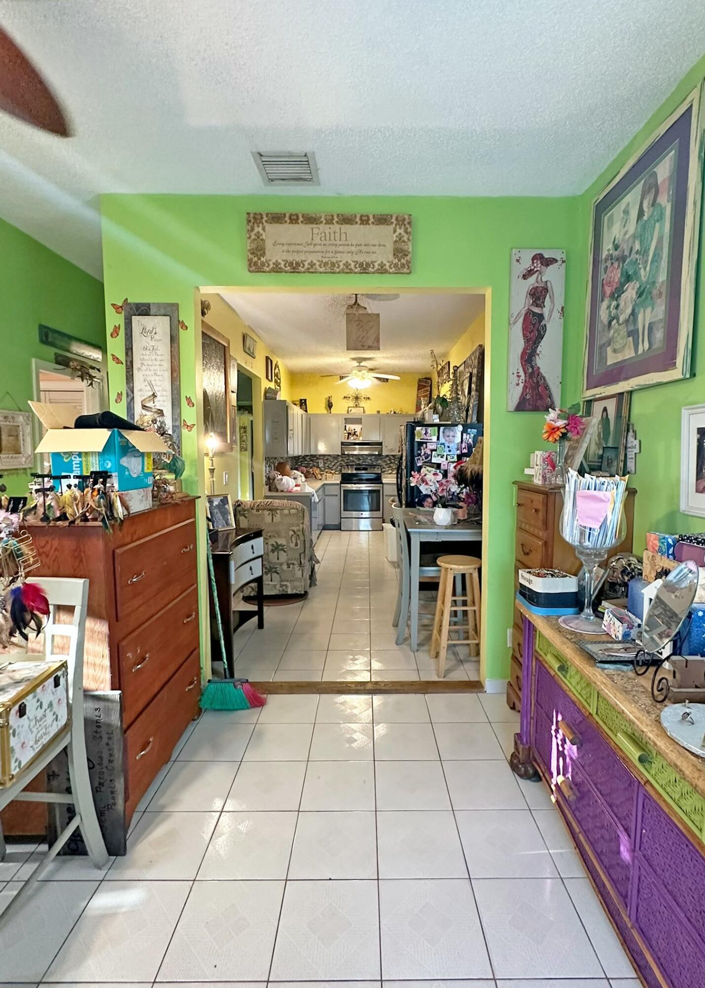 5435 5th Avenue Property Photo 5