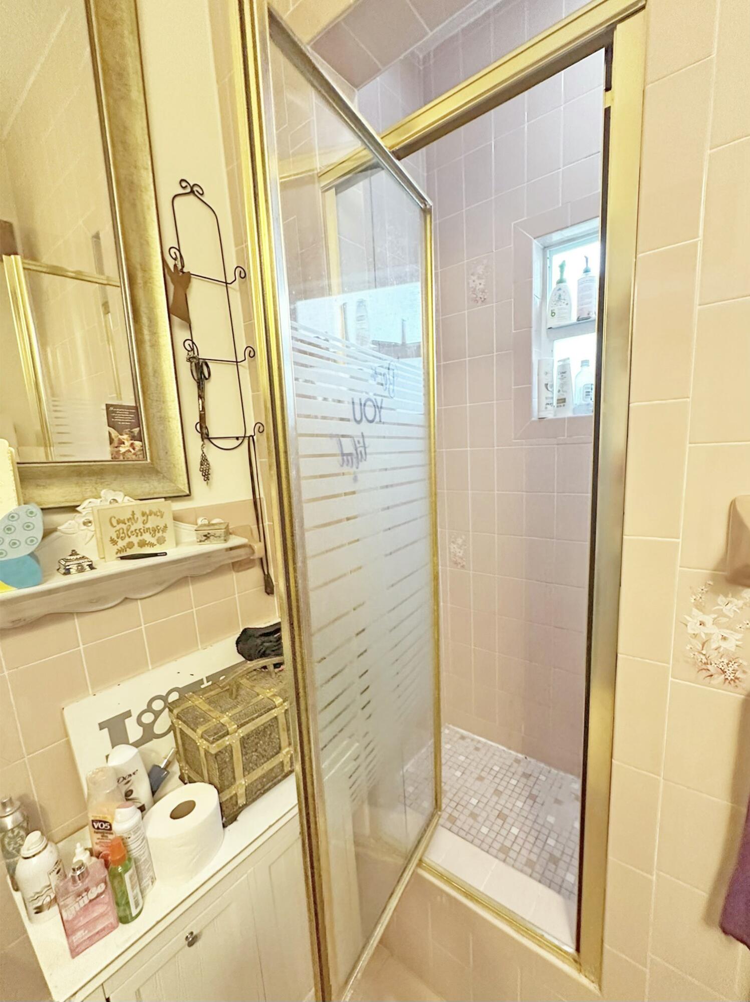 5435 5th Avenue Property Photo 15