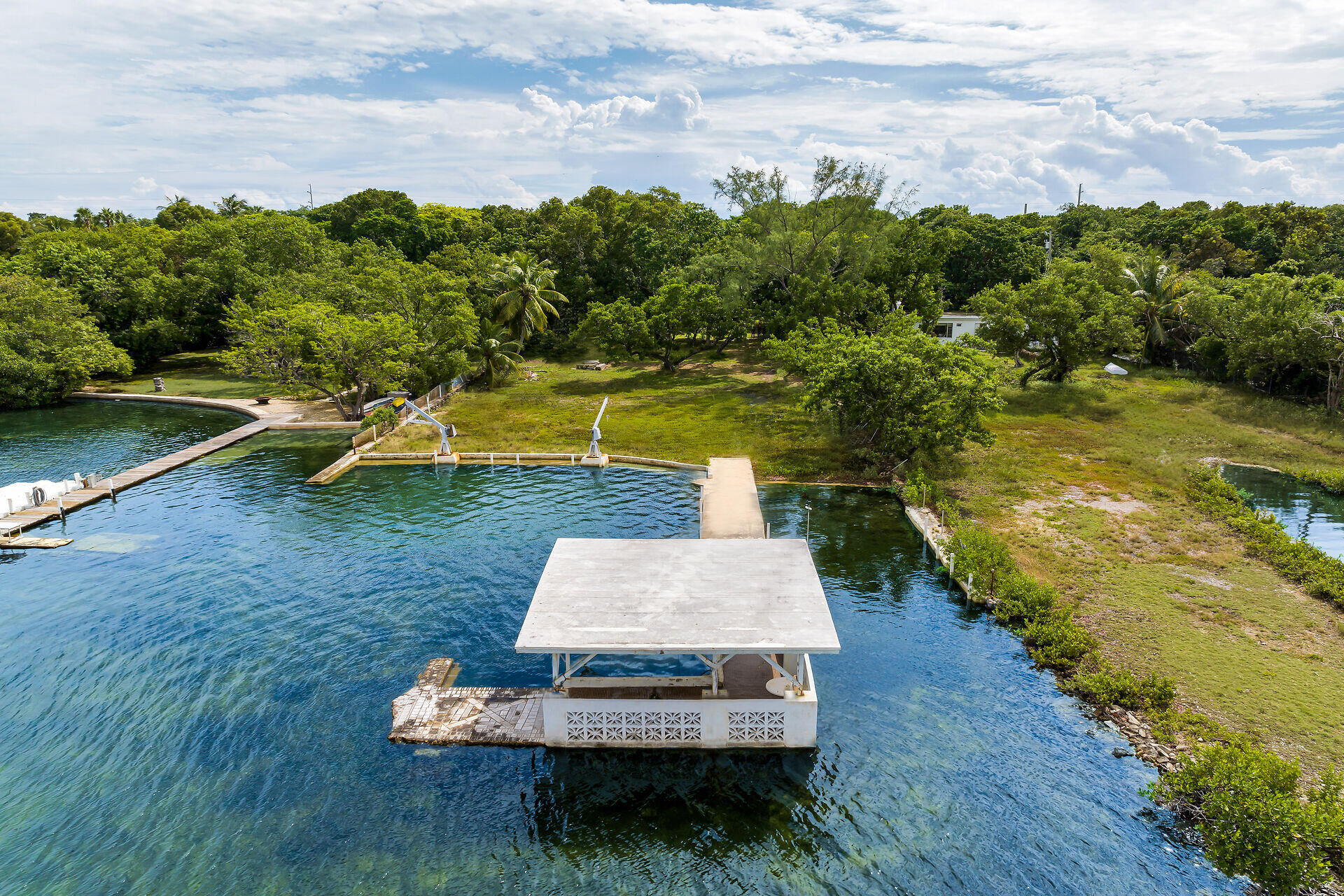 101720 Overseas Highway Property Photo 2