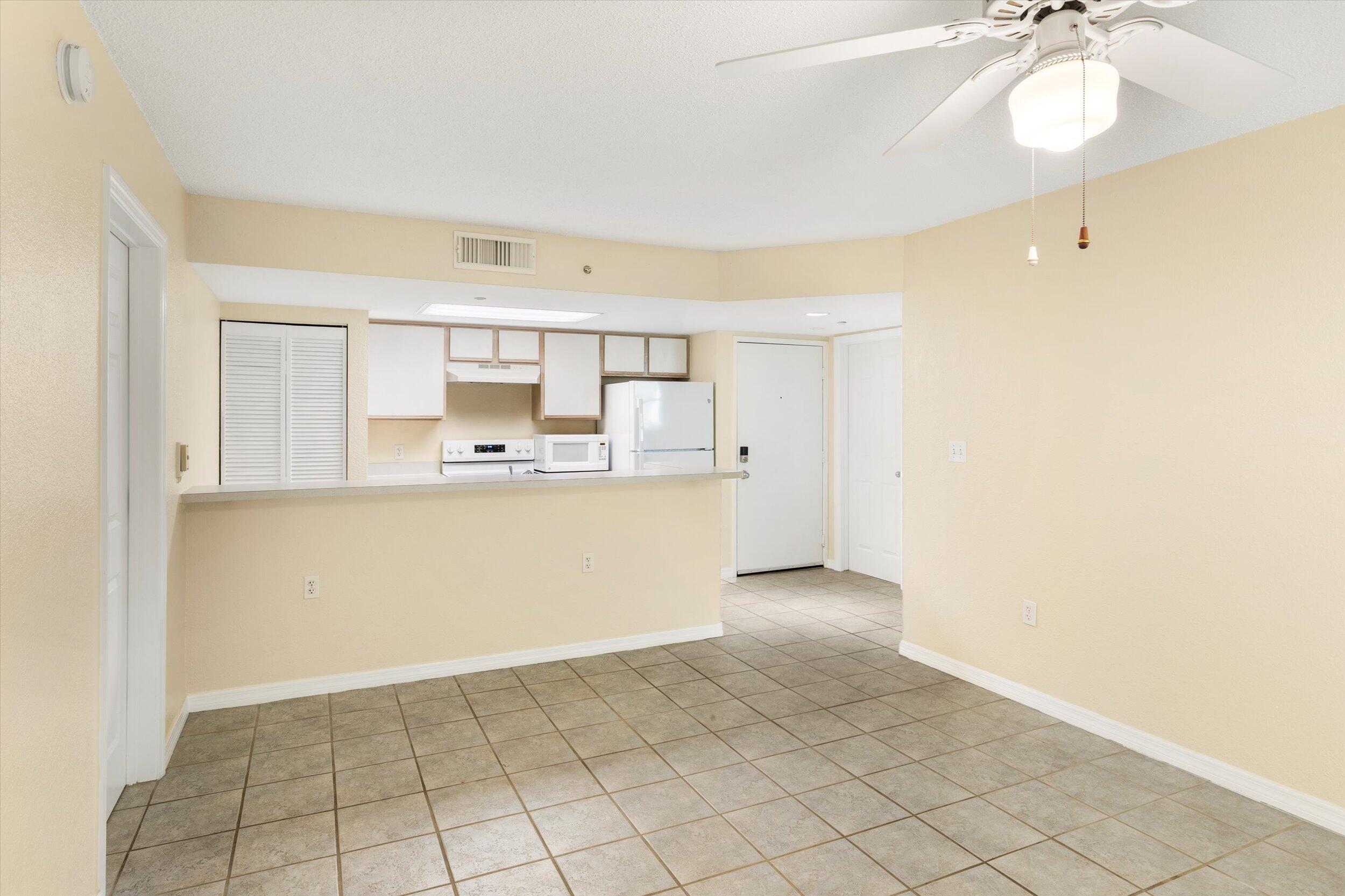 3635 Seaside Drive, 314 Property Photo 9