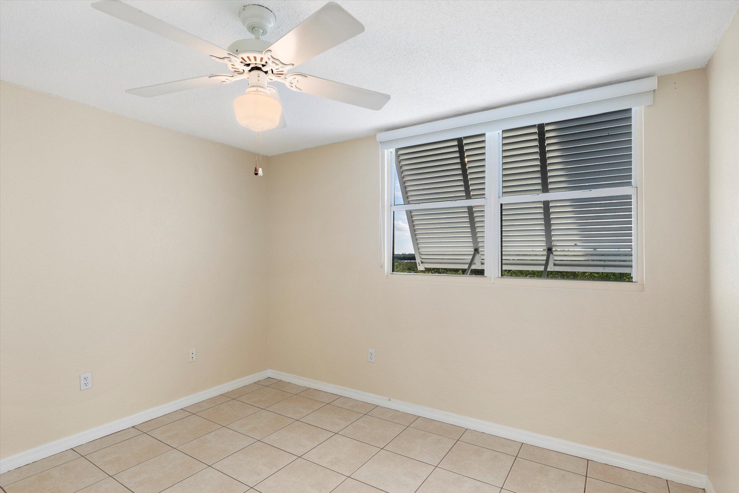 3635 Seaside Drive, 314 Property Photo 20