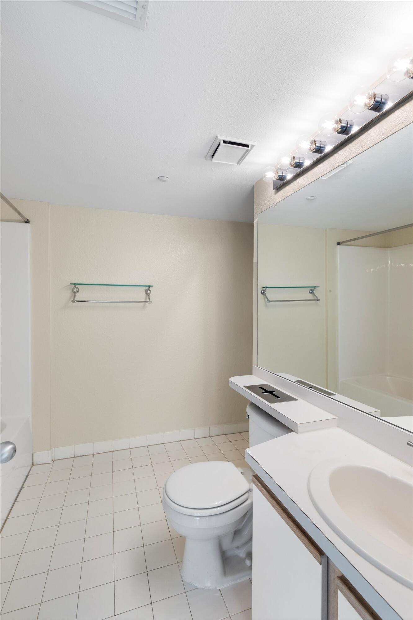 3635 Seaside Drive, 314 Property Photo 23