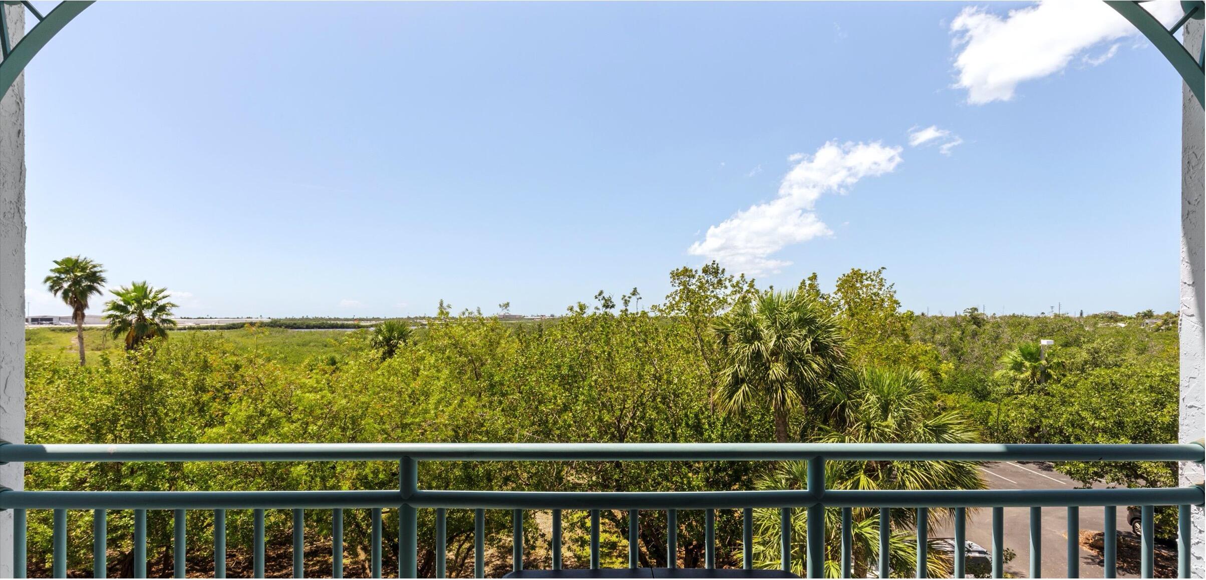 3635 Seaside Drive, 314 Property Photo 25