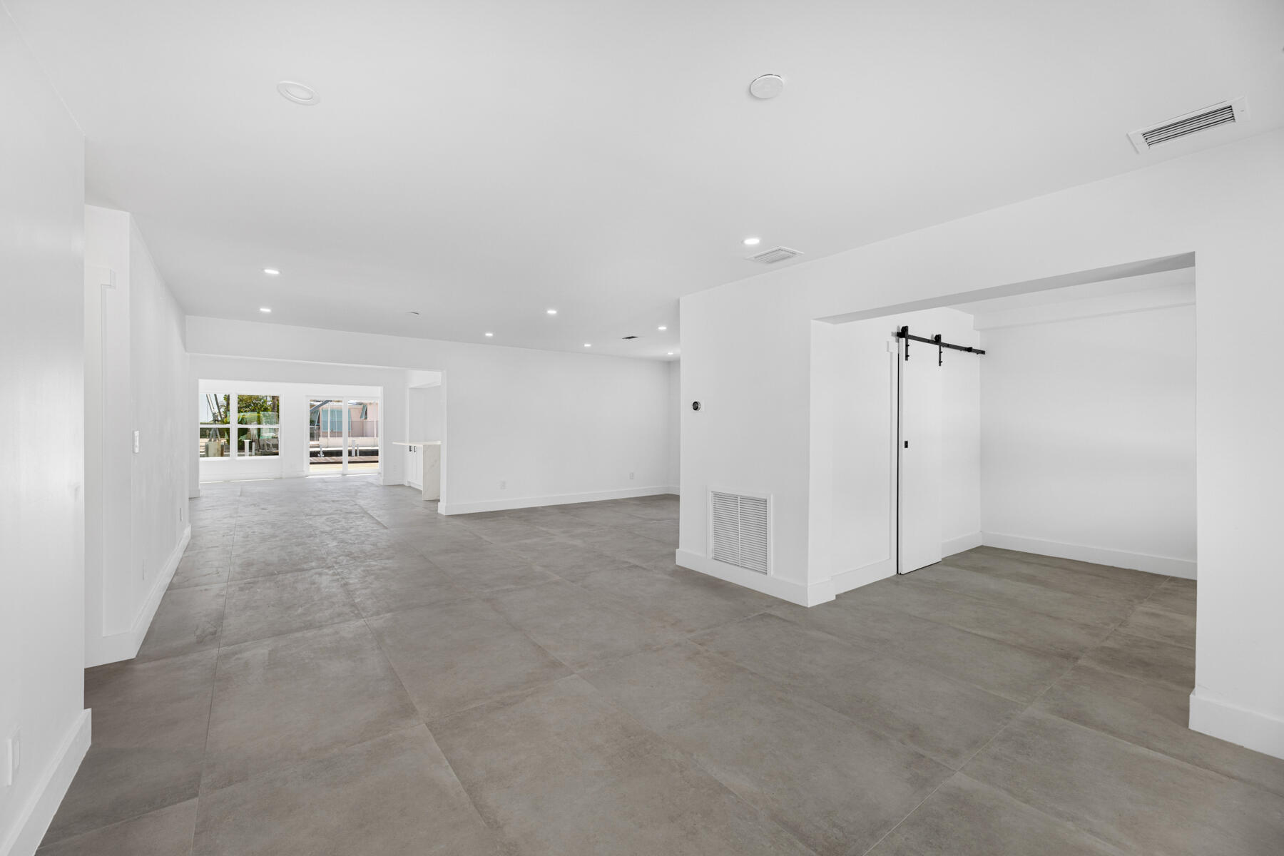 159 Iroquois Drive Property Photo 12