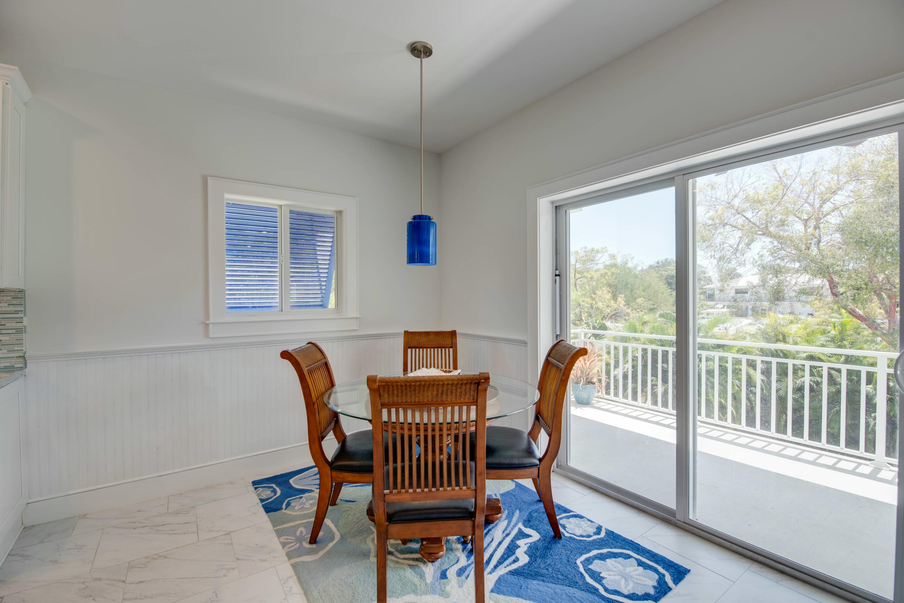 27138 Dolphin Road Property Photo 6
