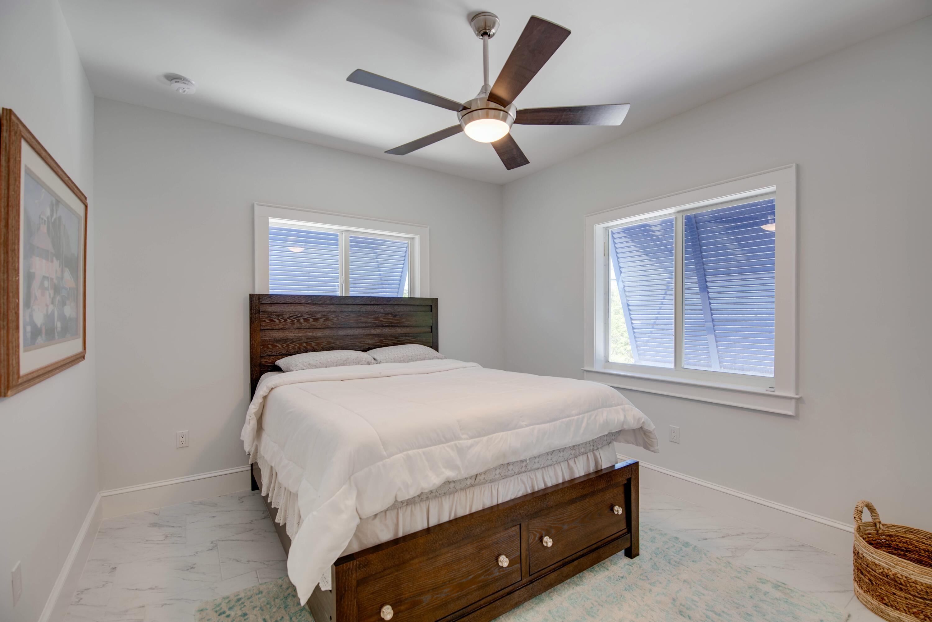 27138 Dolphin Road Property Photo 10
