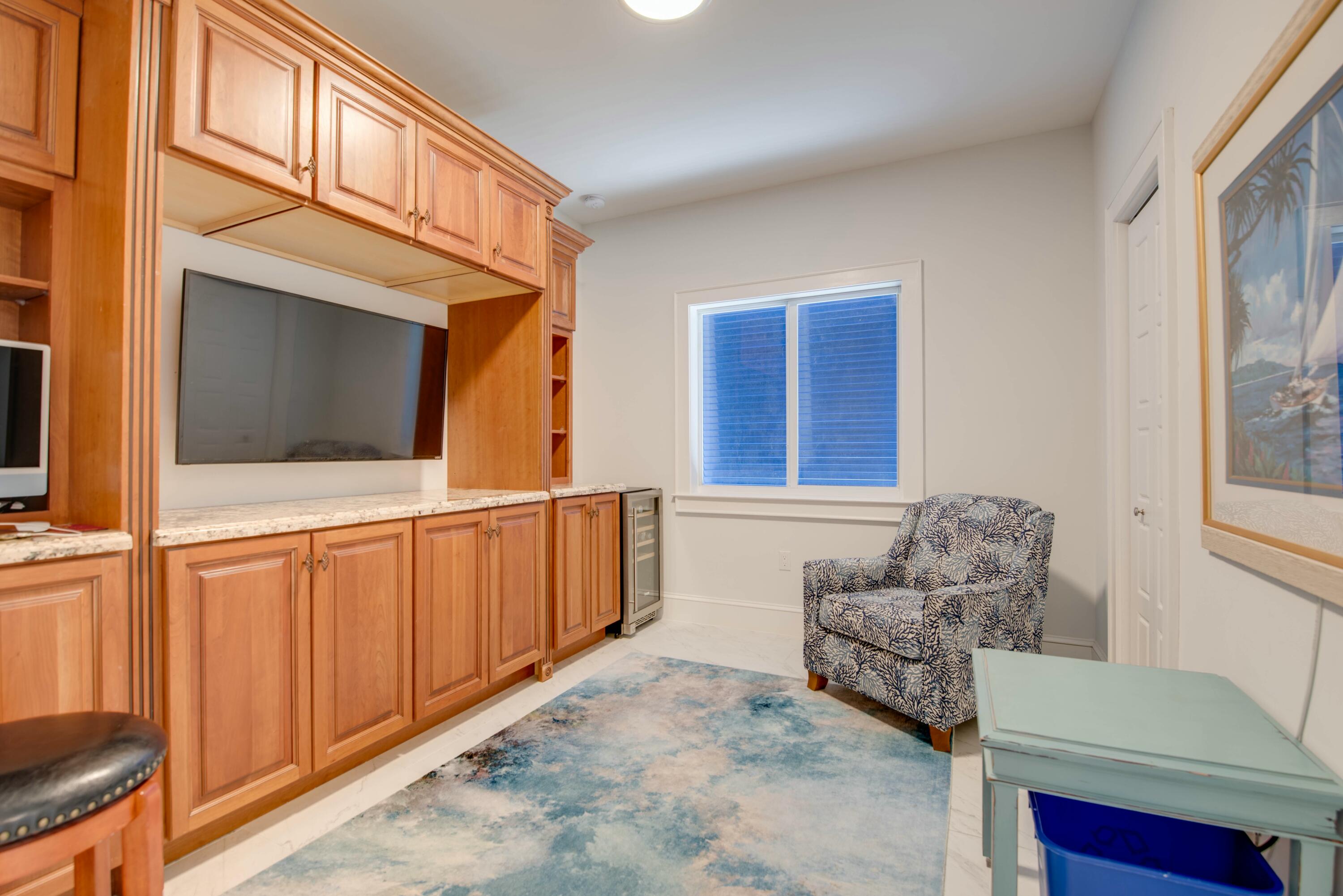 27138 Dolphin Road Property Photo 13