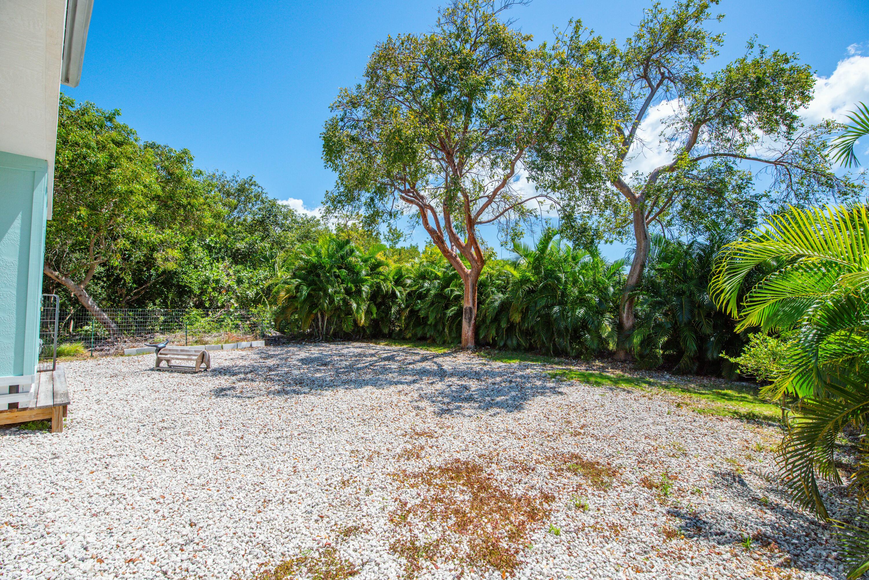 27138 Dolphin Road Property Photo 21