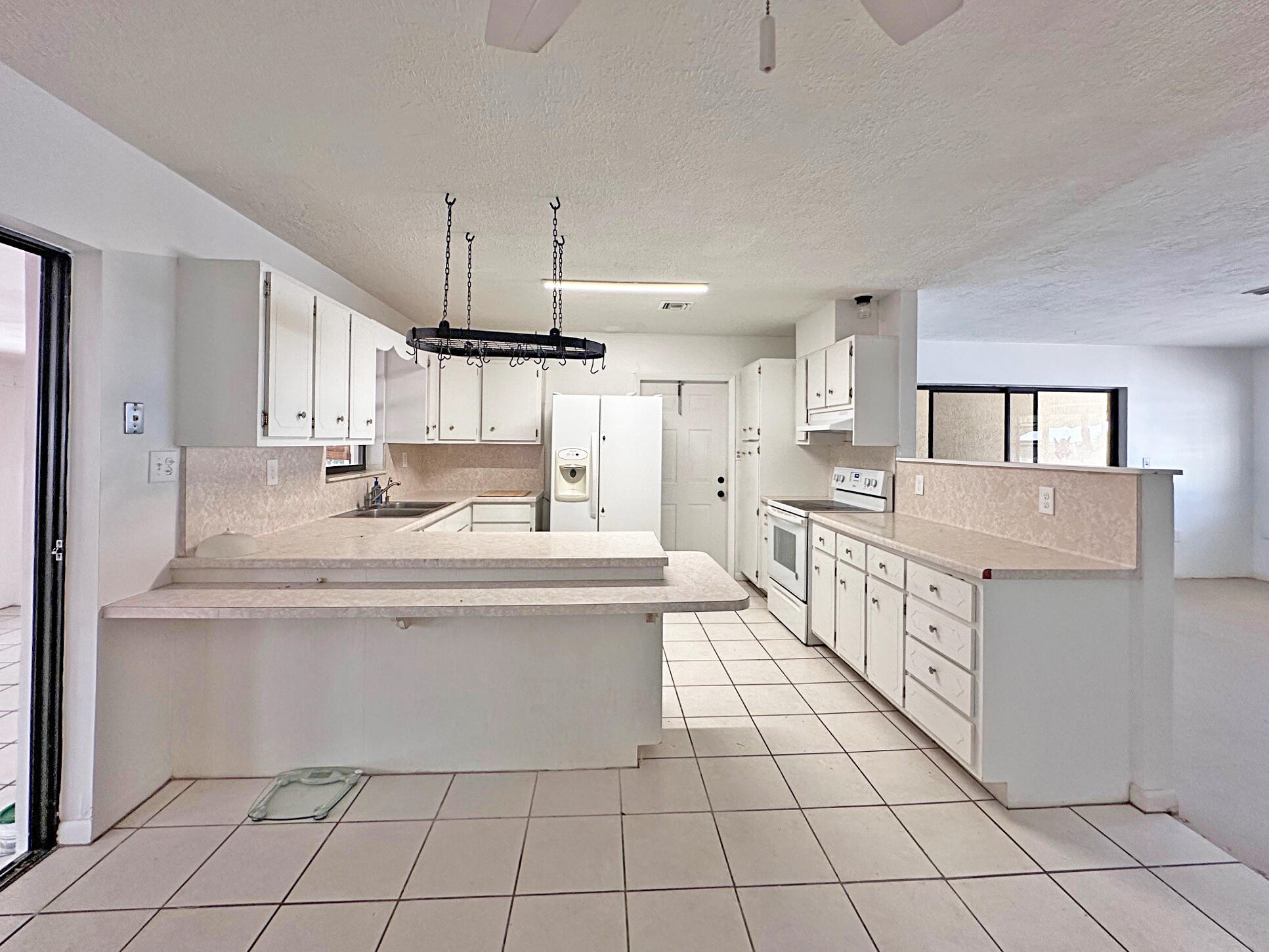 28 Bonefish Avenue Property Photo 4