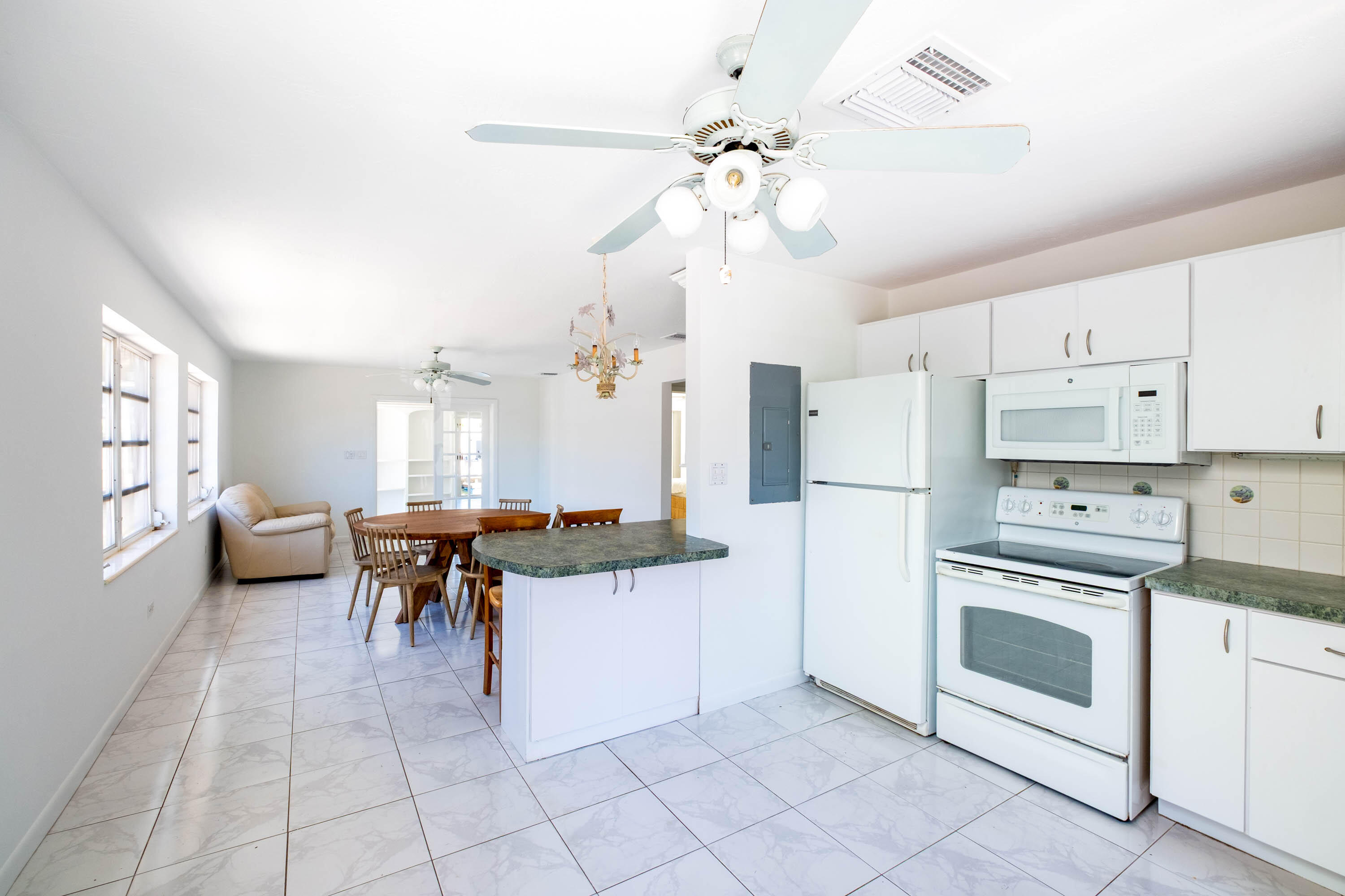 301 Woods Avenue Property Photo 6