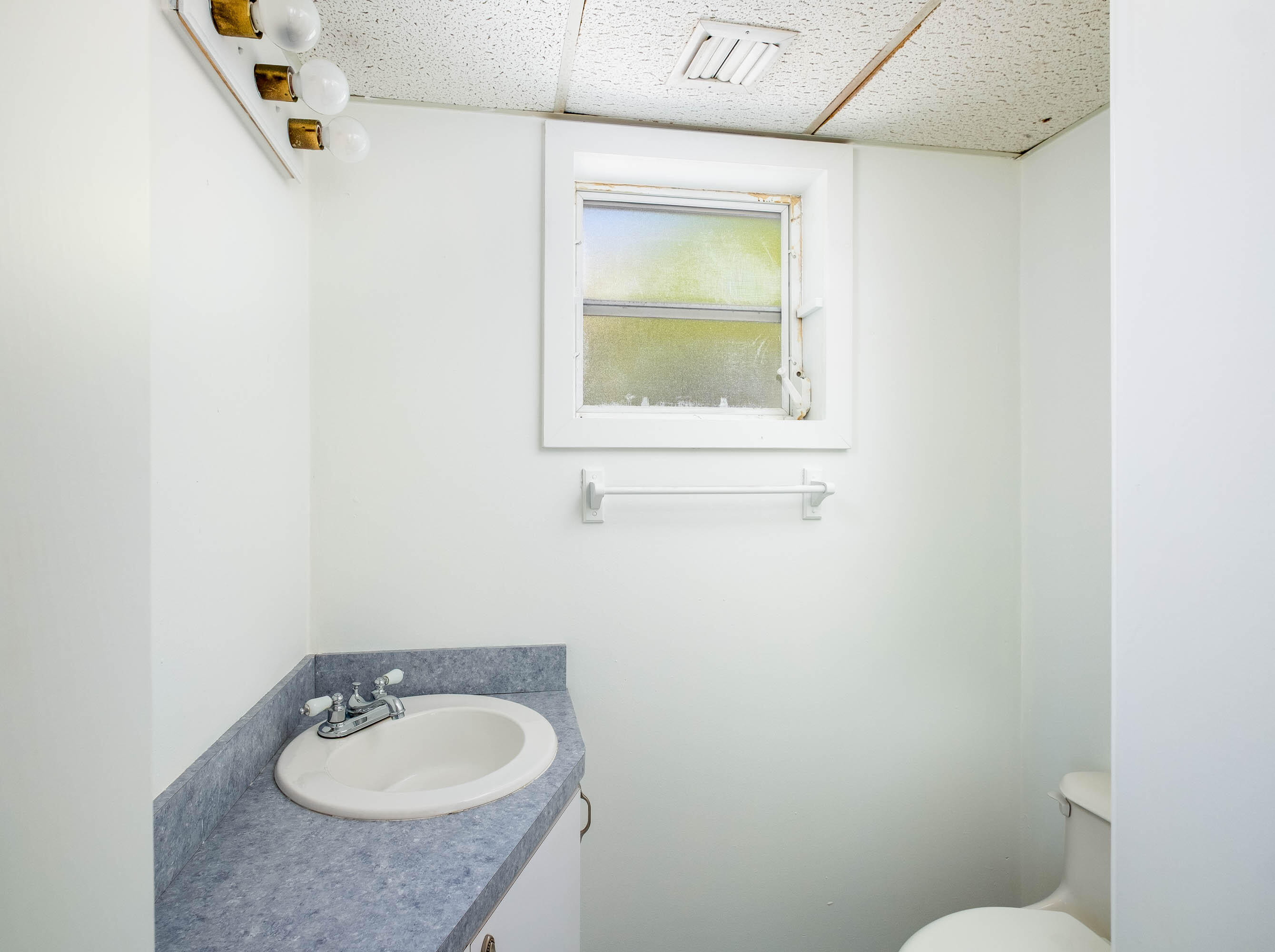 301 Woods Avenue Property Photo 16