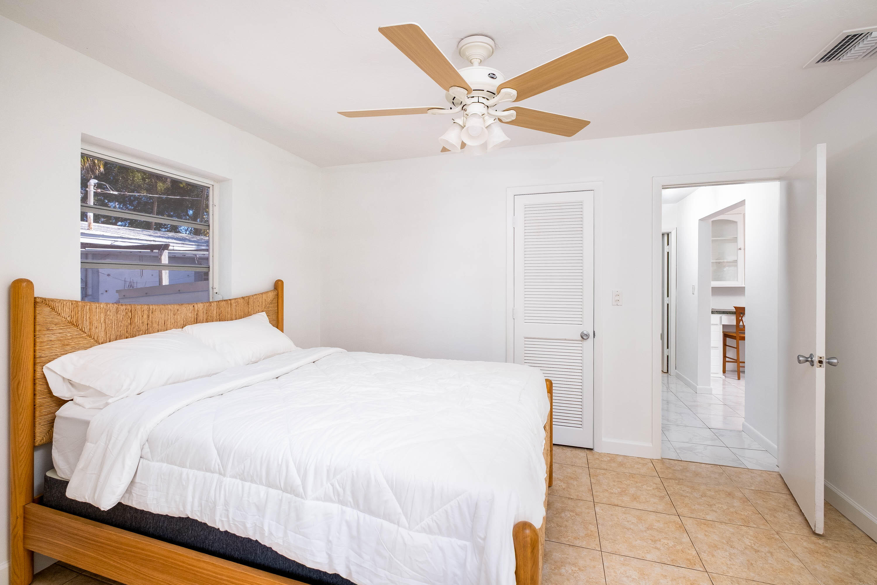 301 Woods Avenue Property Photo 18