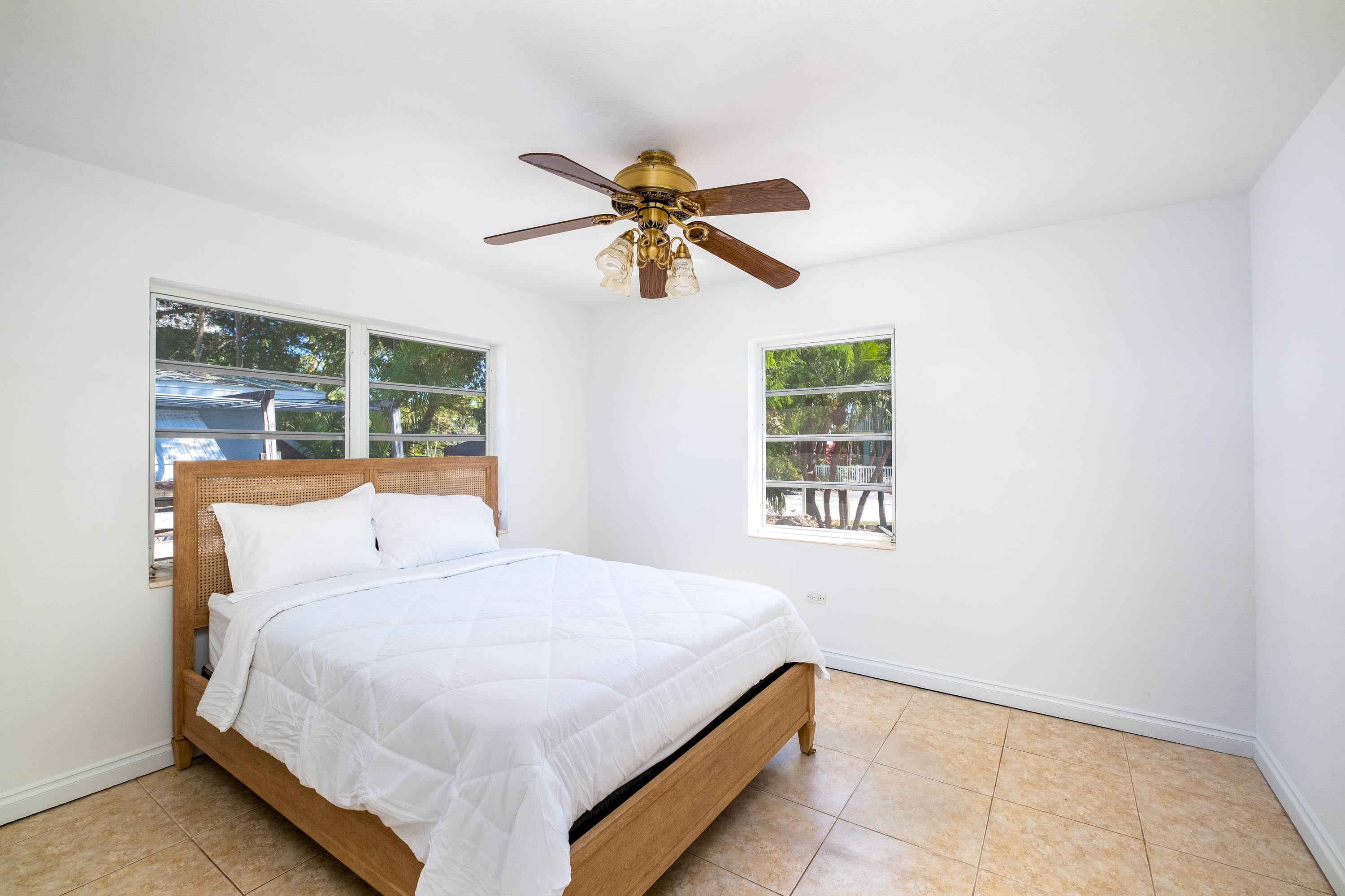 301 Woods Avenue Property Photo 20