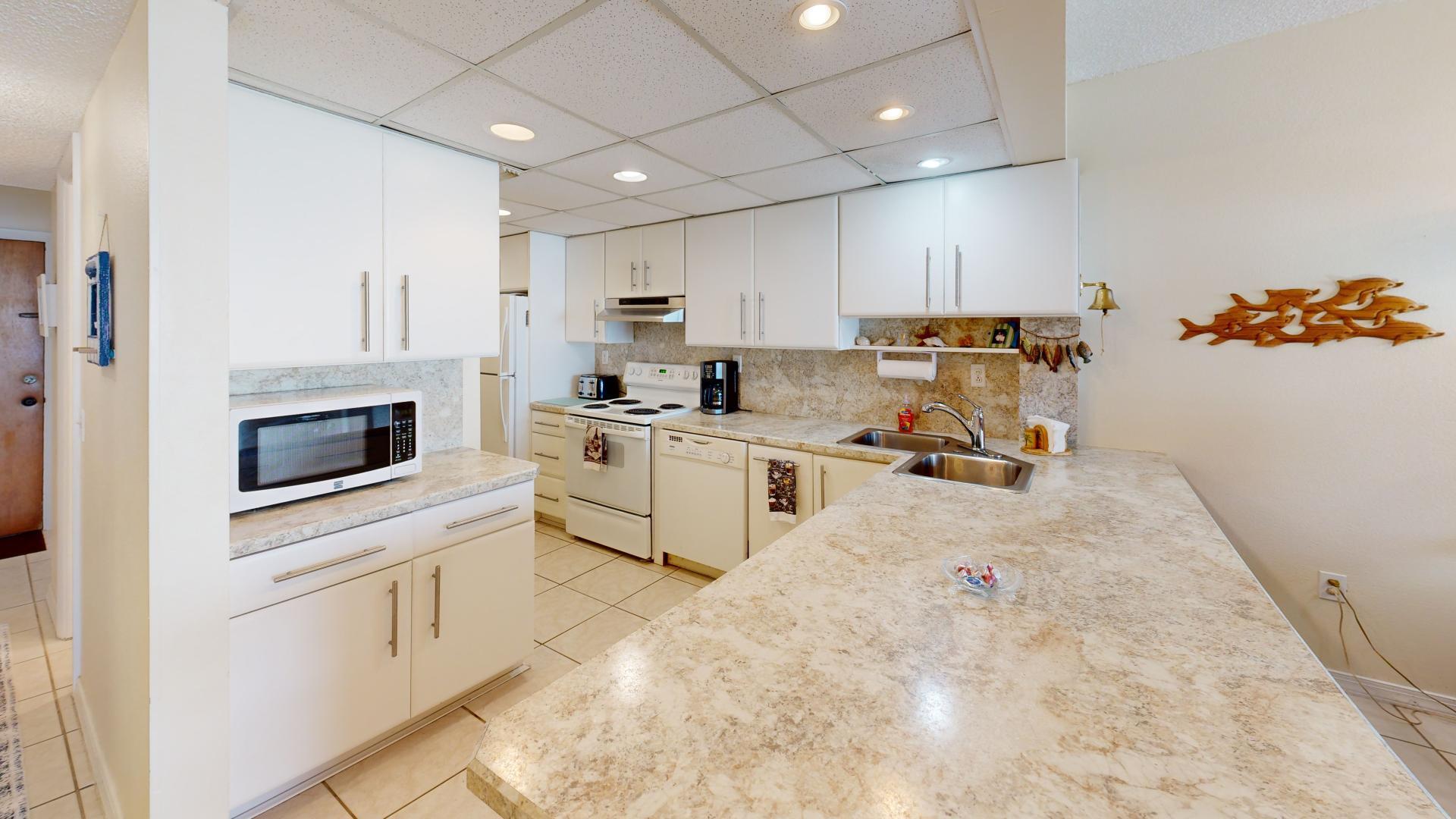 104350 Overseas Highway, A-402 Property Photo 9