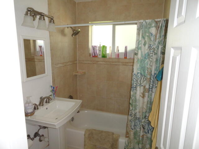 22 Snapper Avenue Property Photo 38