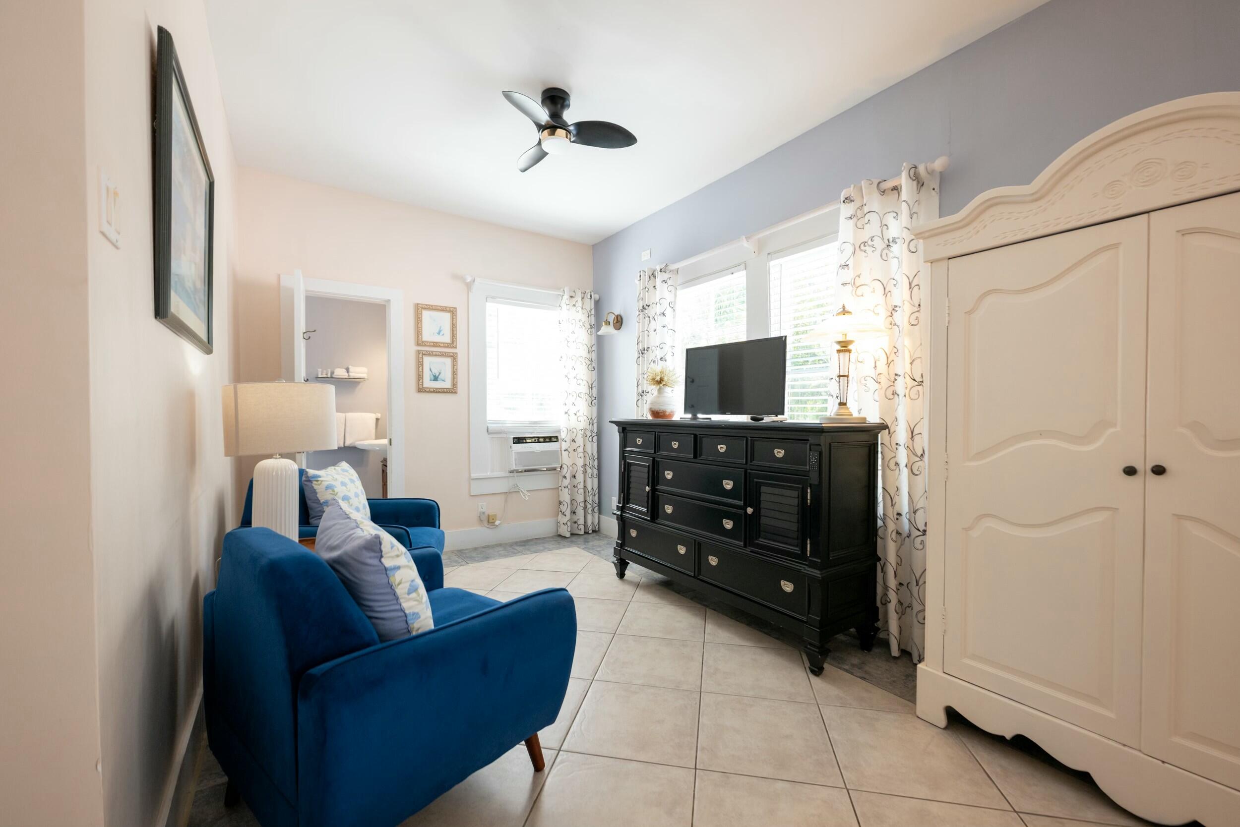 412 Frances Street Property Photo 9