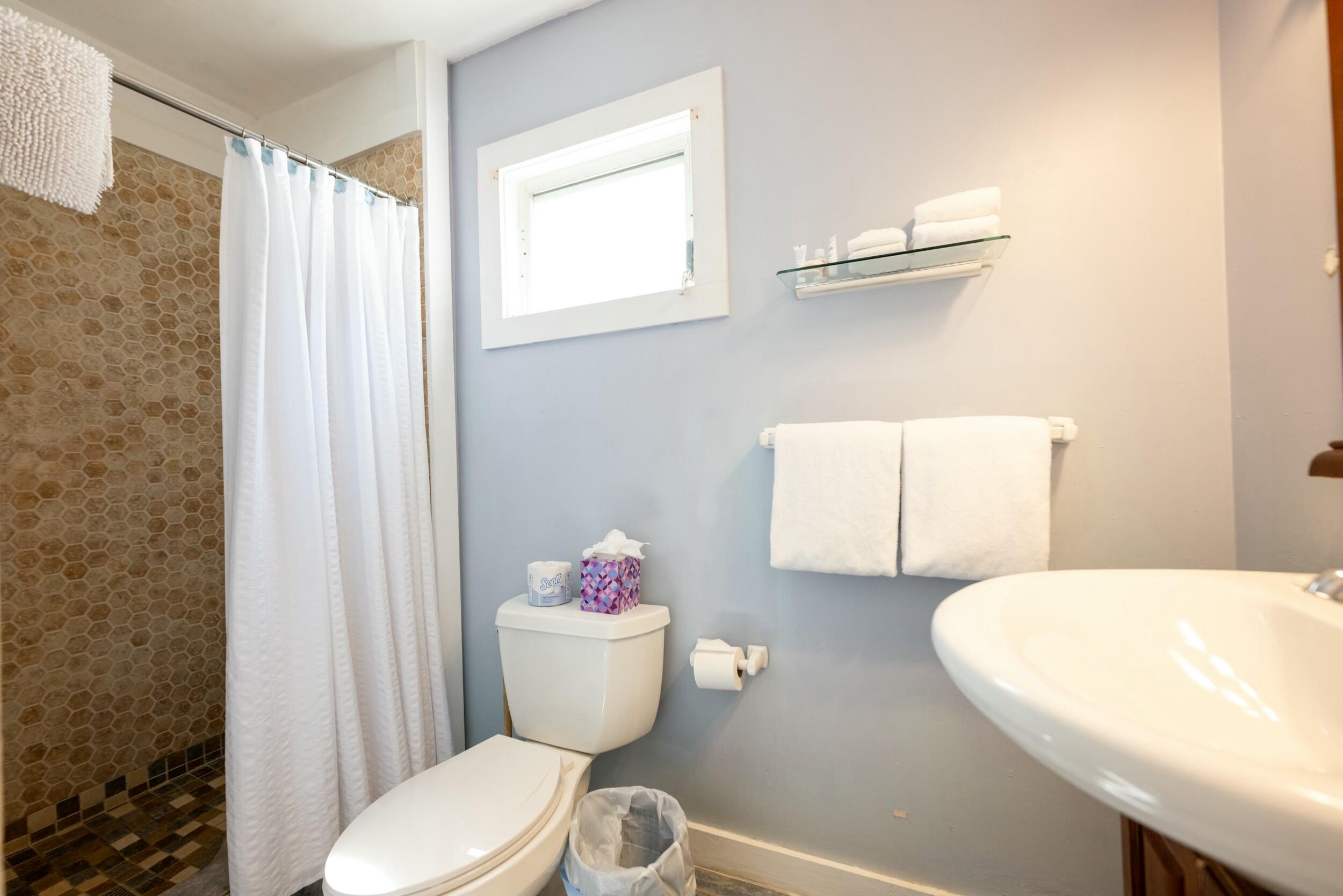 412 Frances Street Property Photo 10