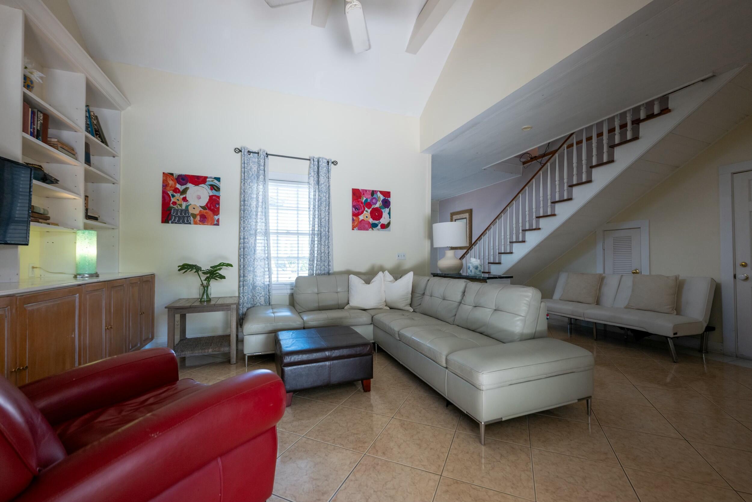 412 Frances Street Property Photo 15