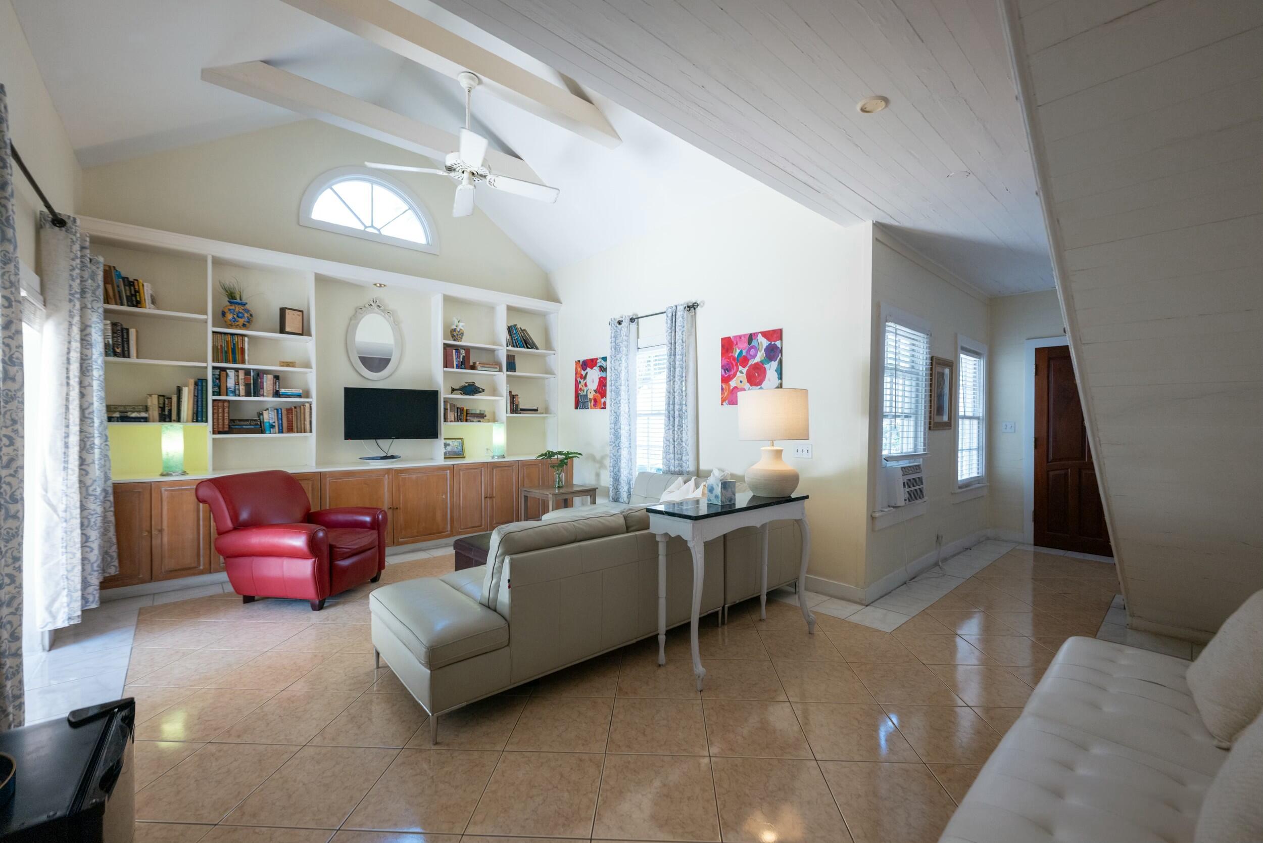 412 Frances Street Property Photo 16