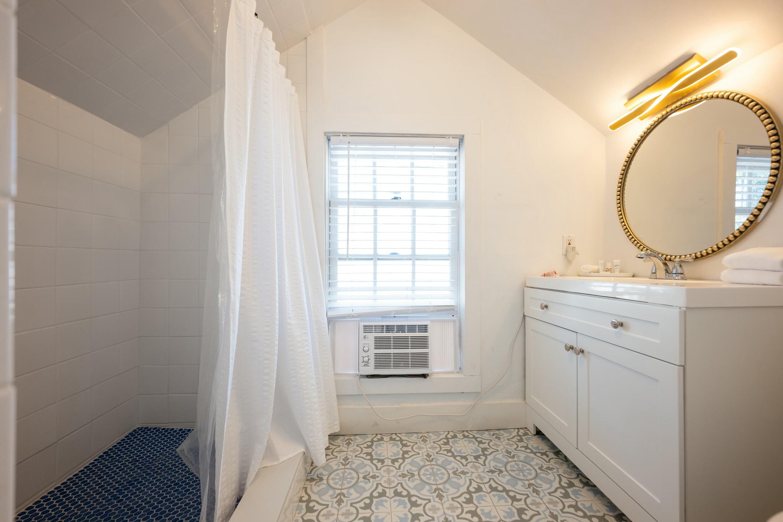 412 Frances Street Property Photo 23