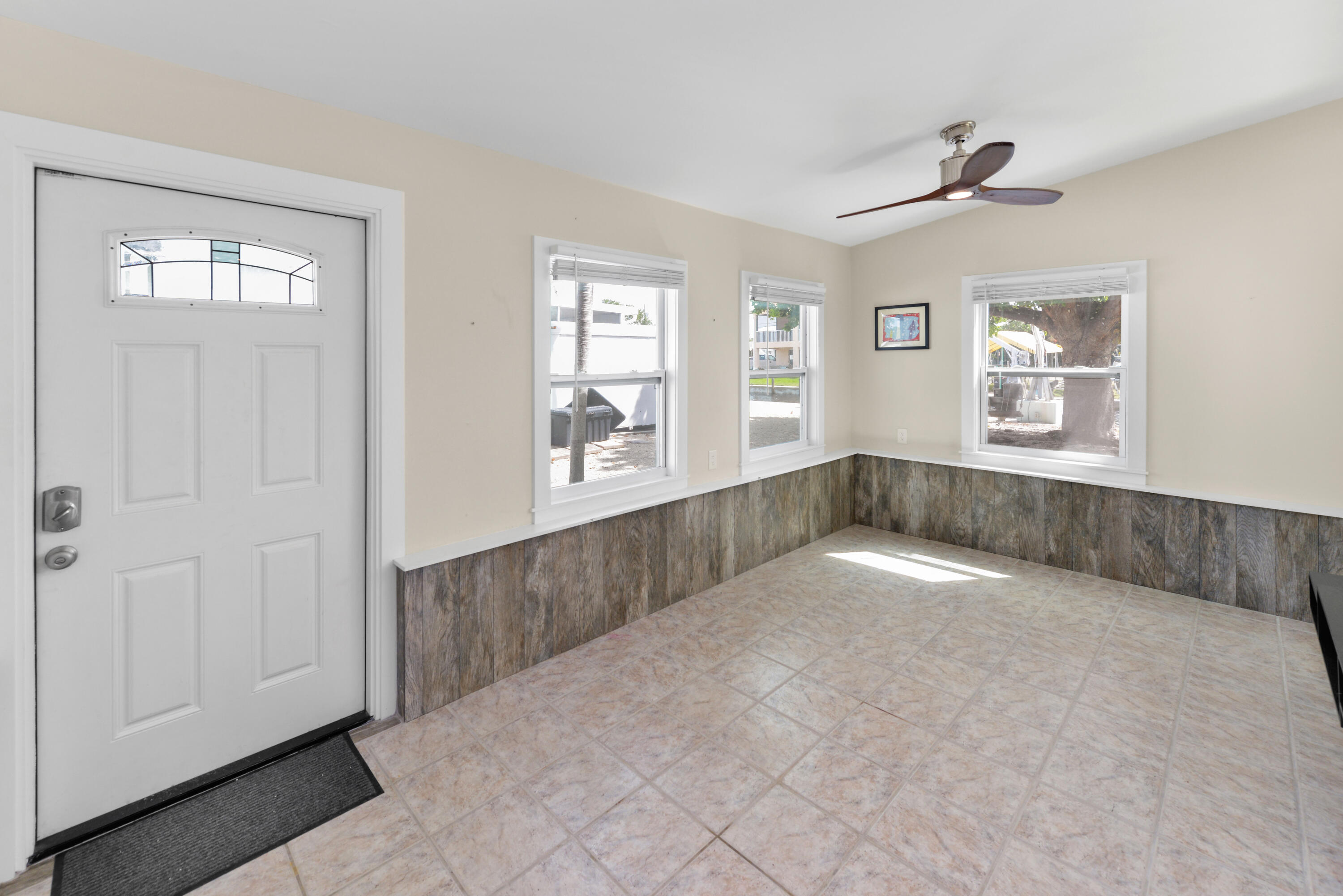 30868 Malaga Lane Property Photo 8