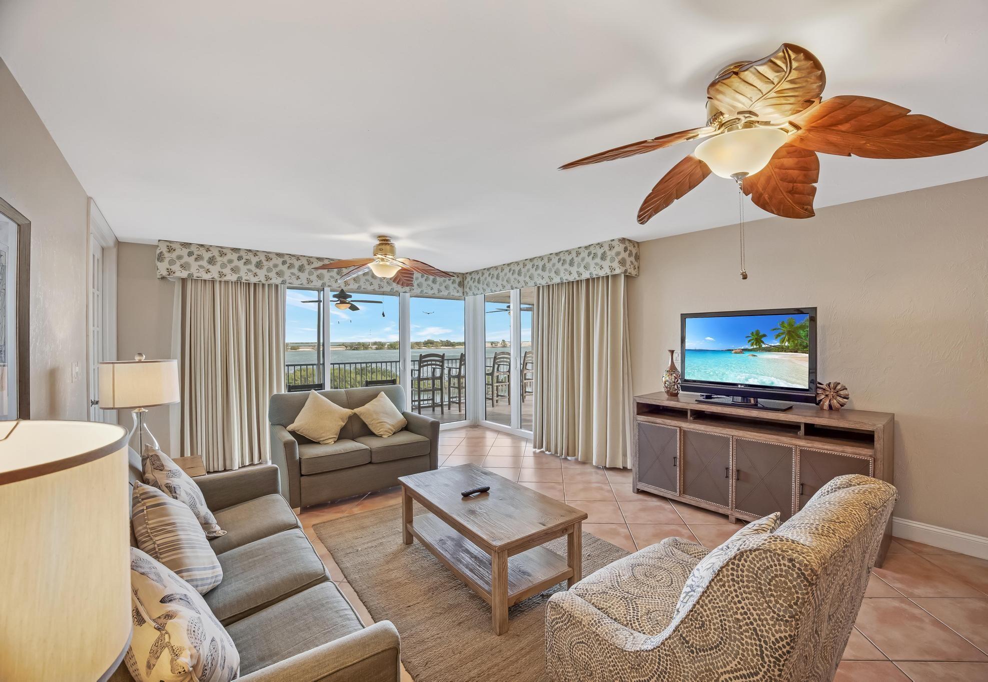 4303 Marina Villa Drive Property Photo 12
